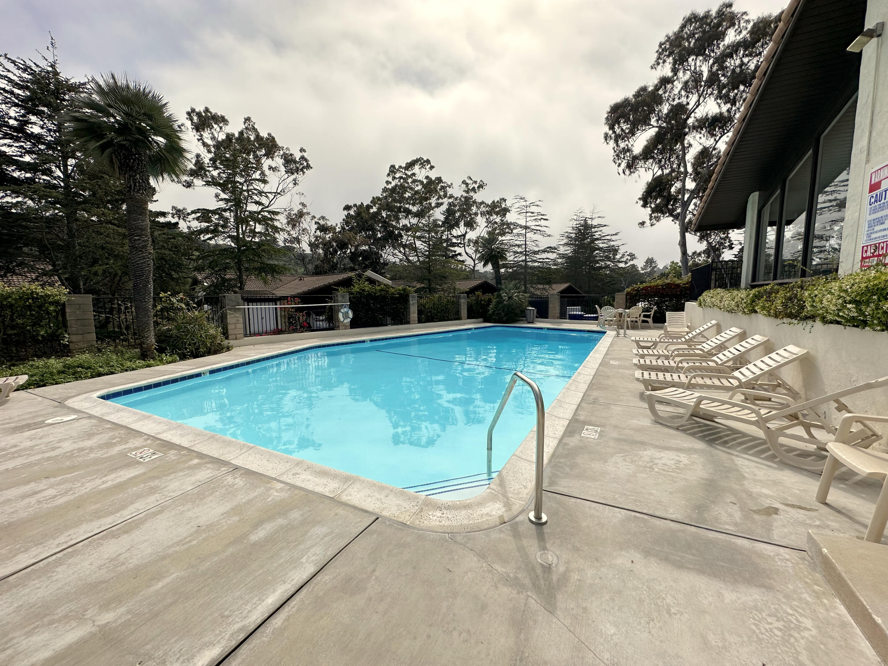 988 Miramonte Drive, 4