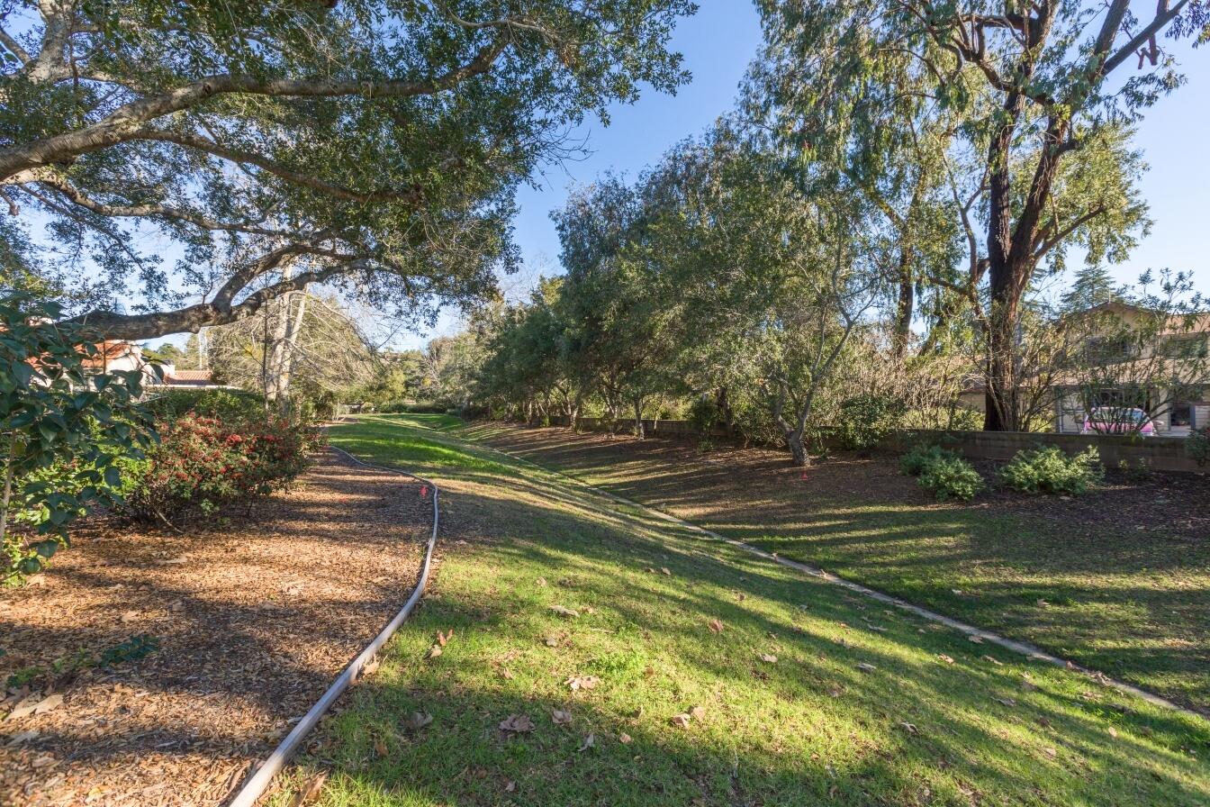 707 Cathedral Pointe Lane
