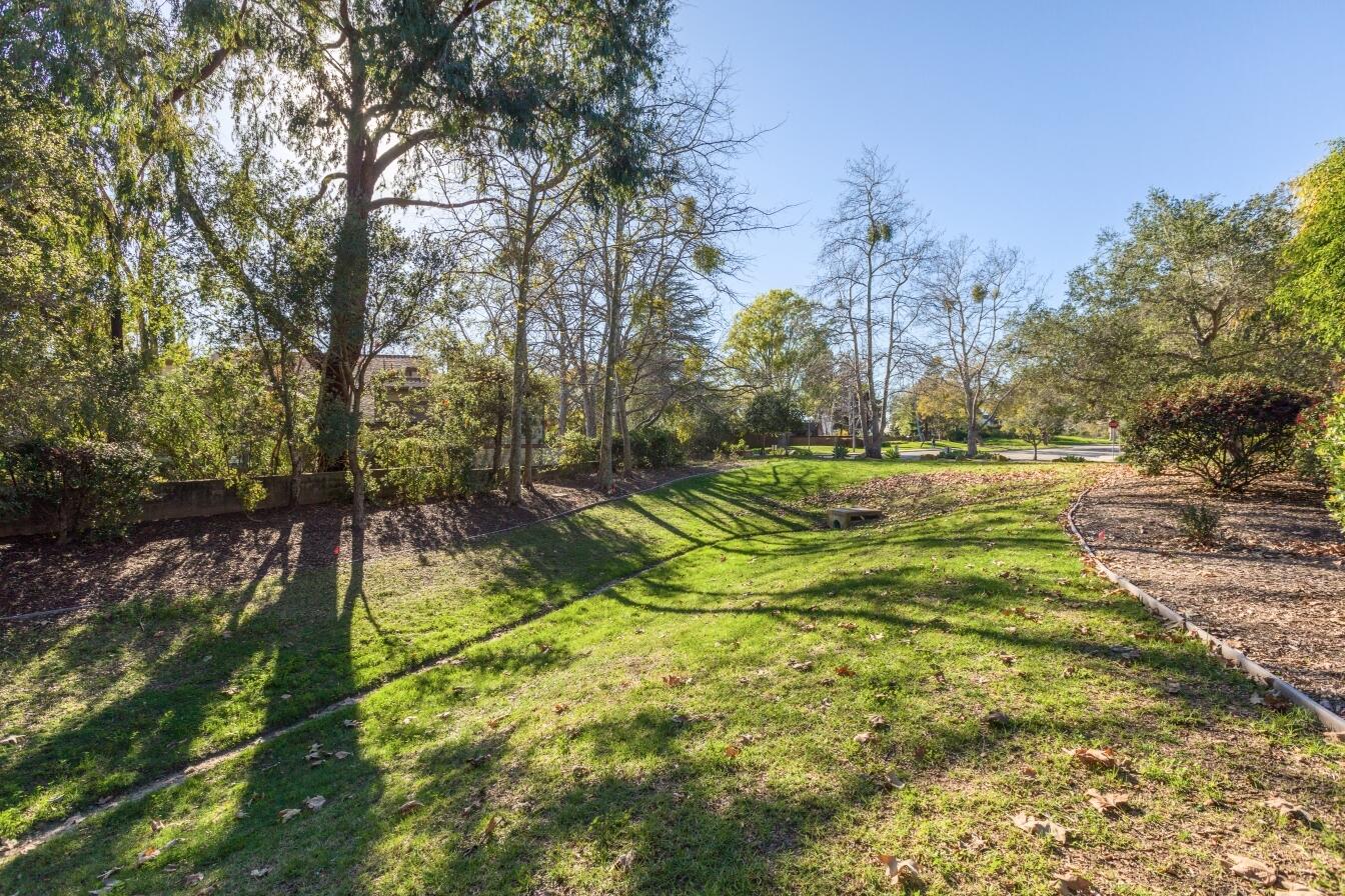 707 Cathedral Pointe Lane