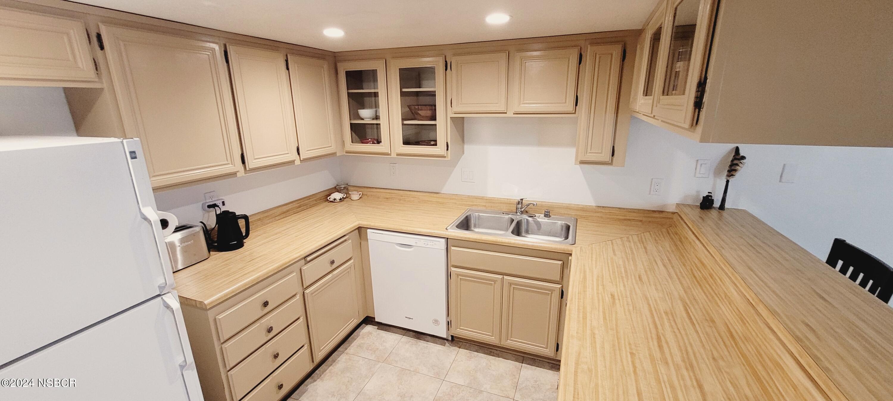 1215 Riverside Drive