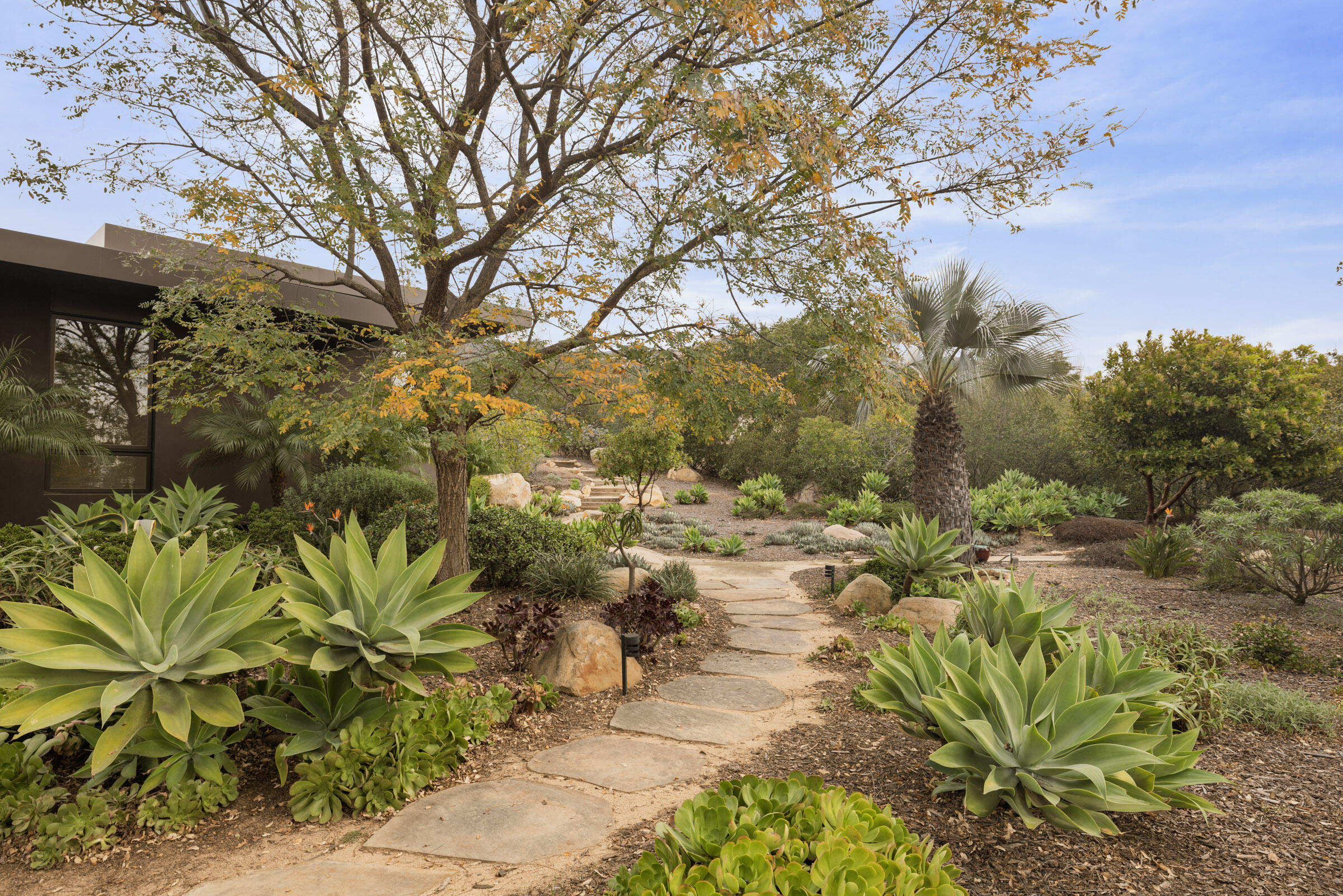 1667 Las Canoas Road