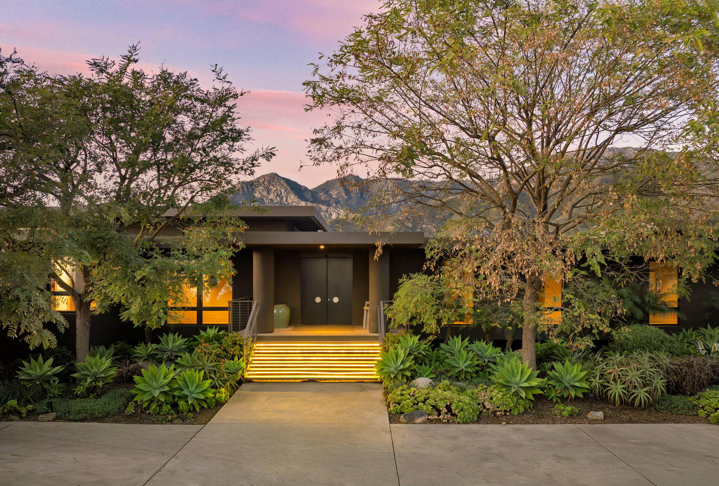1667 Las Canoas Road