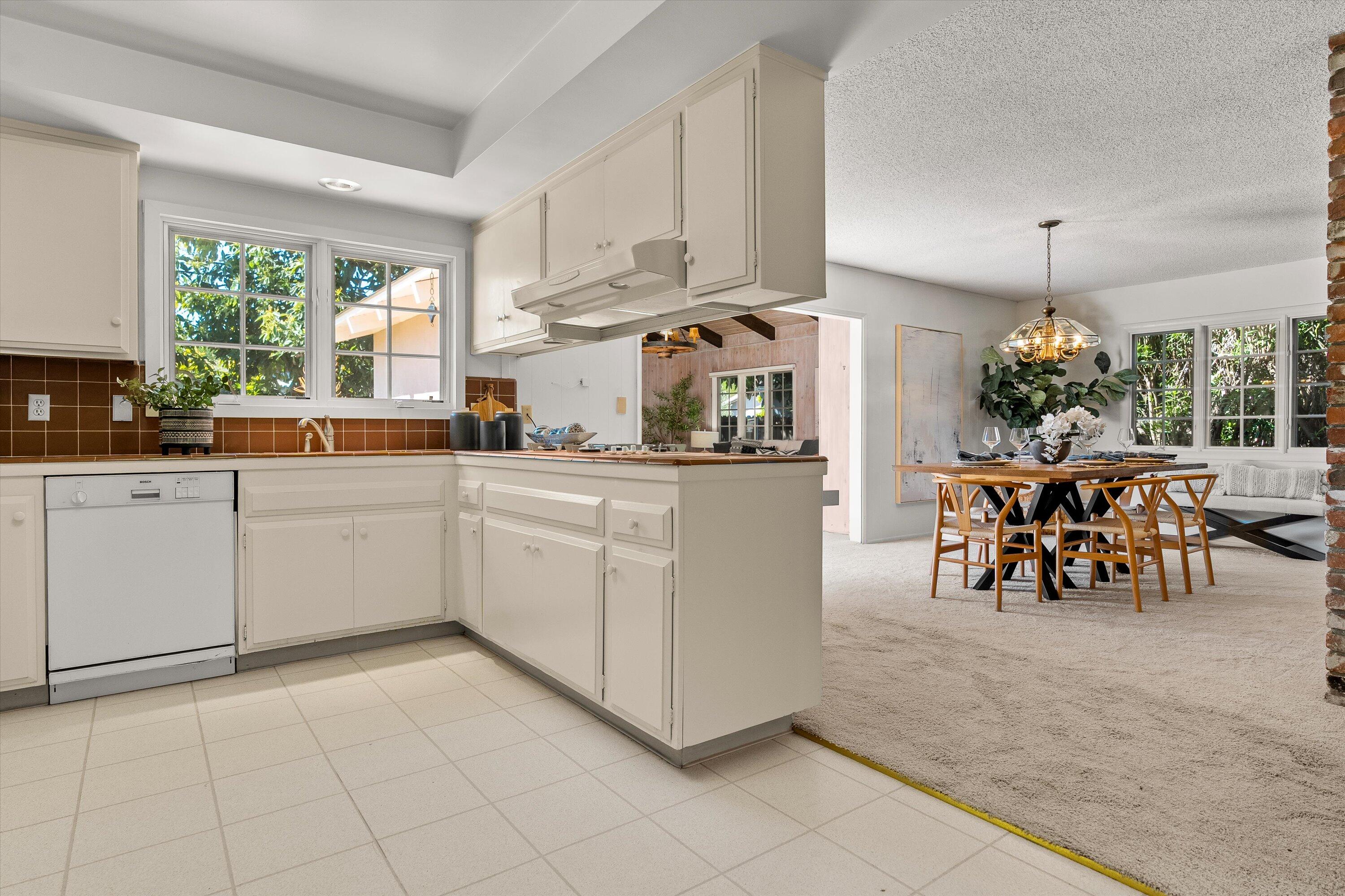 3727 Pescadero Drive