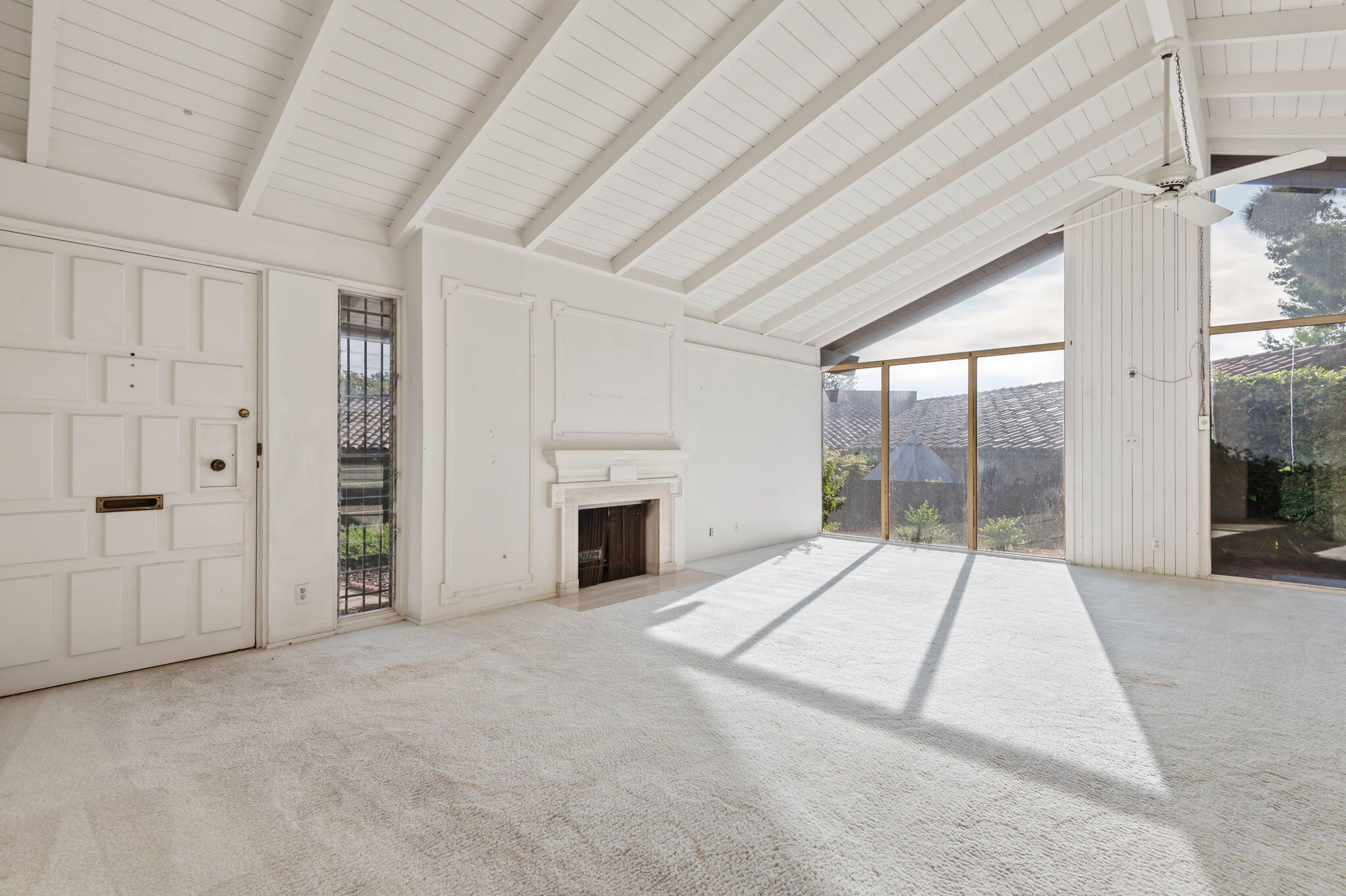 2732 Miradero Drive