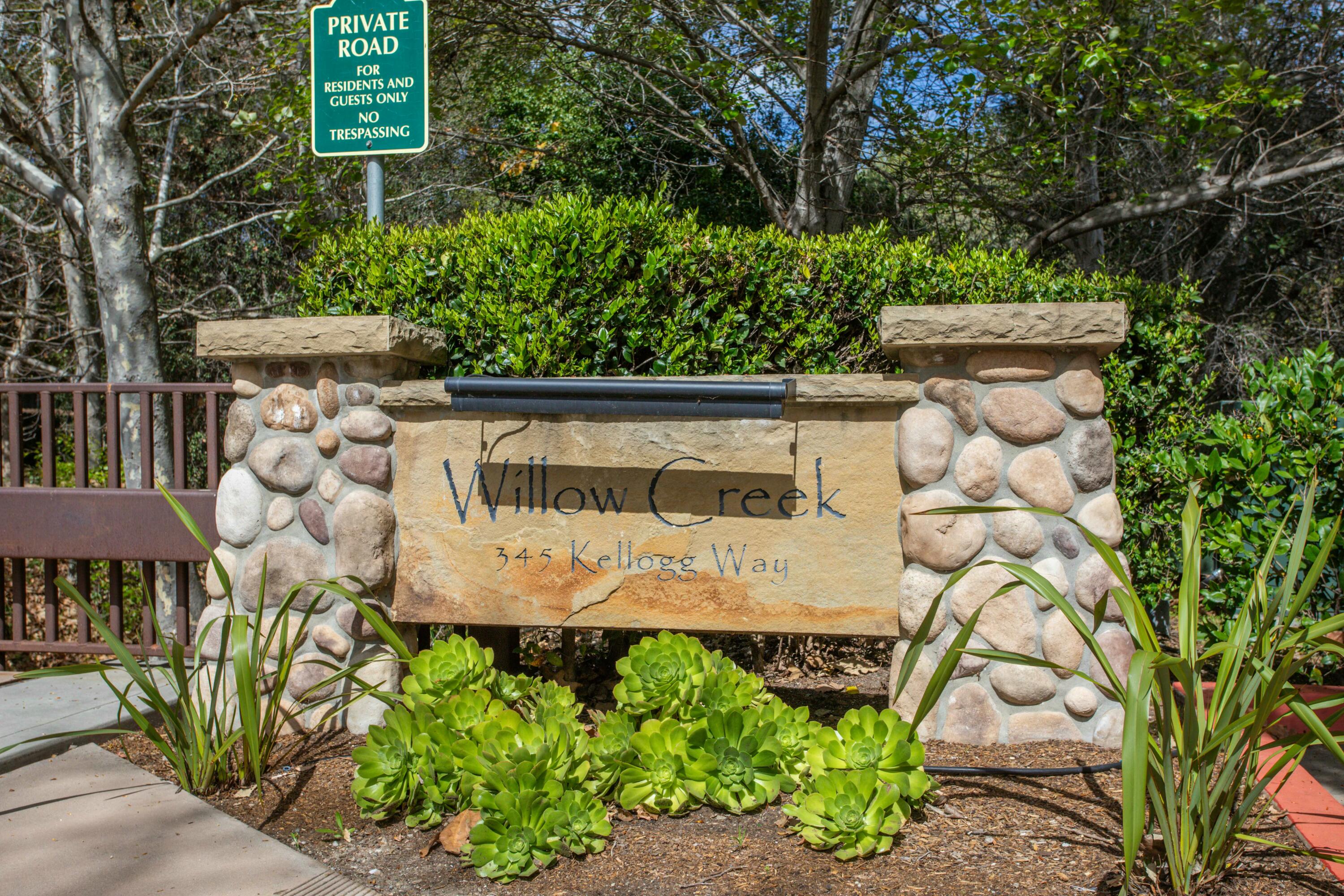 345 Kellogg Way, 2