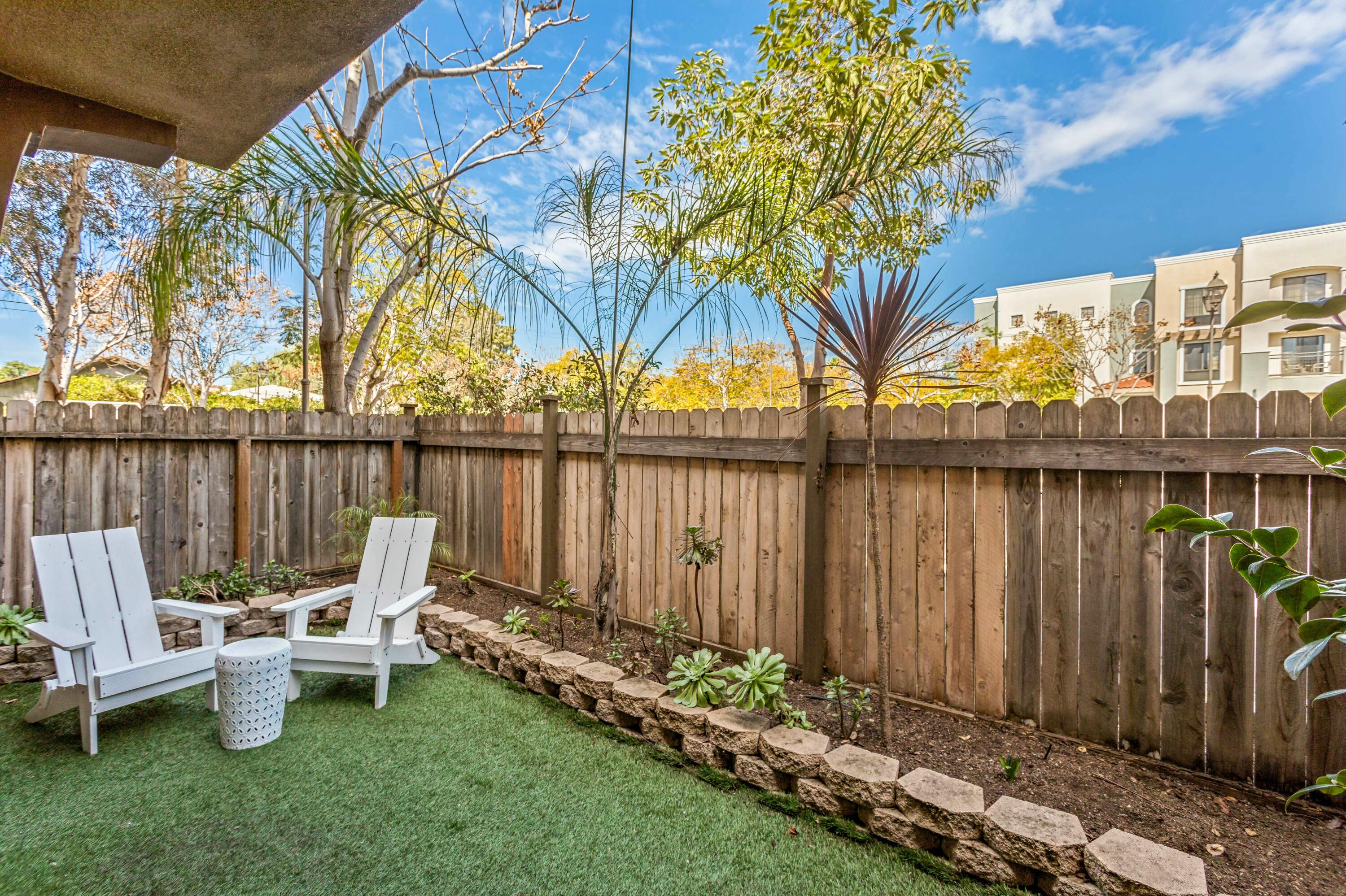 345 Kellogg Way, 2