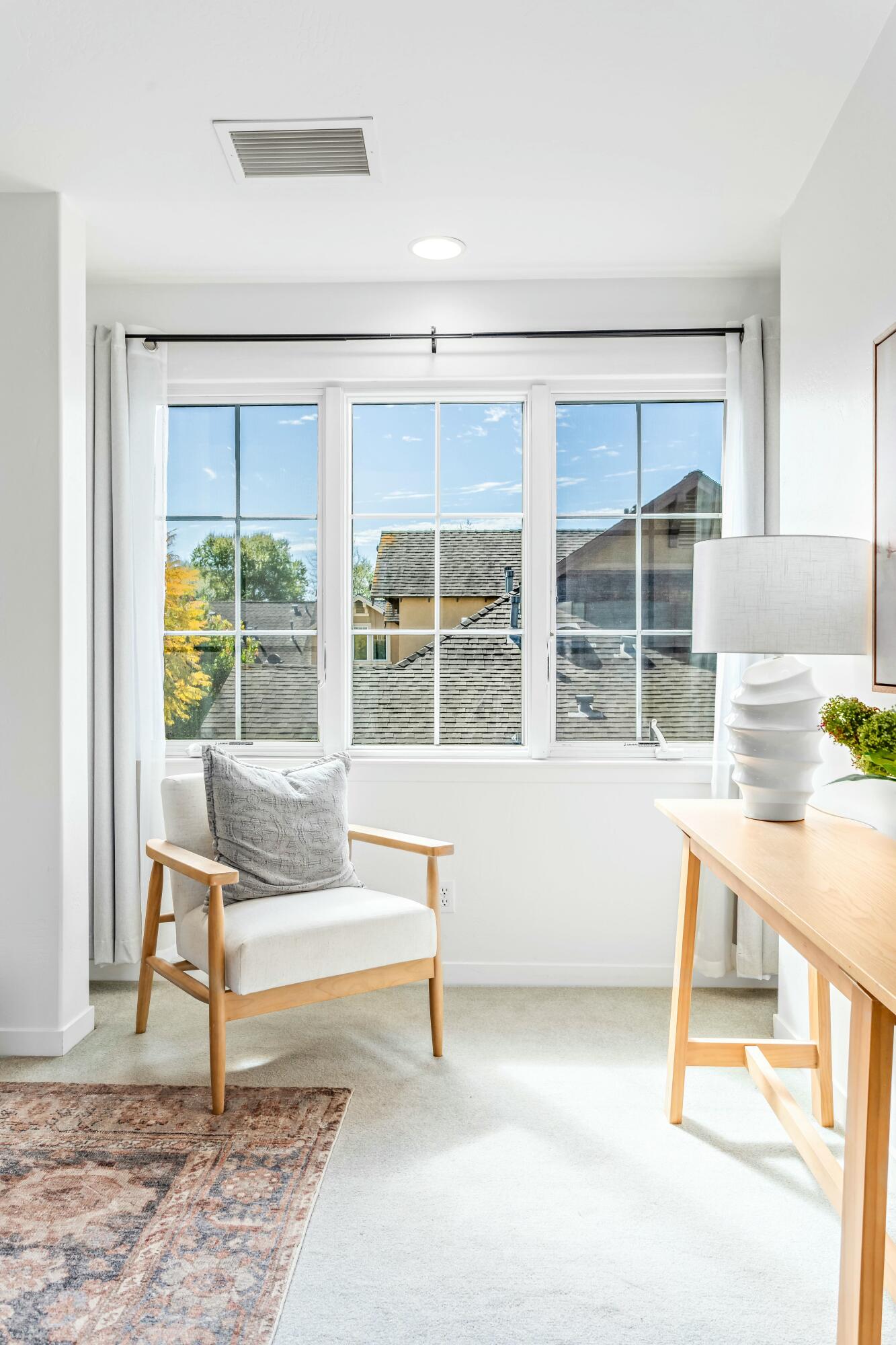 345 Kellogg Way, 2