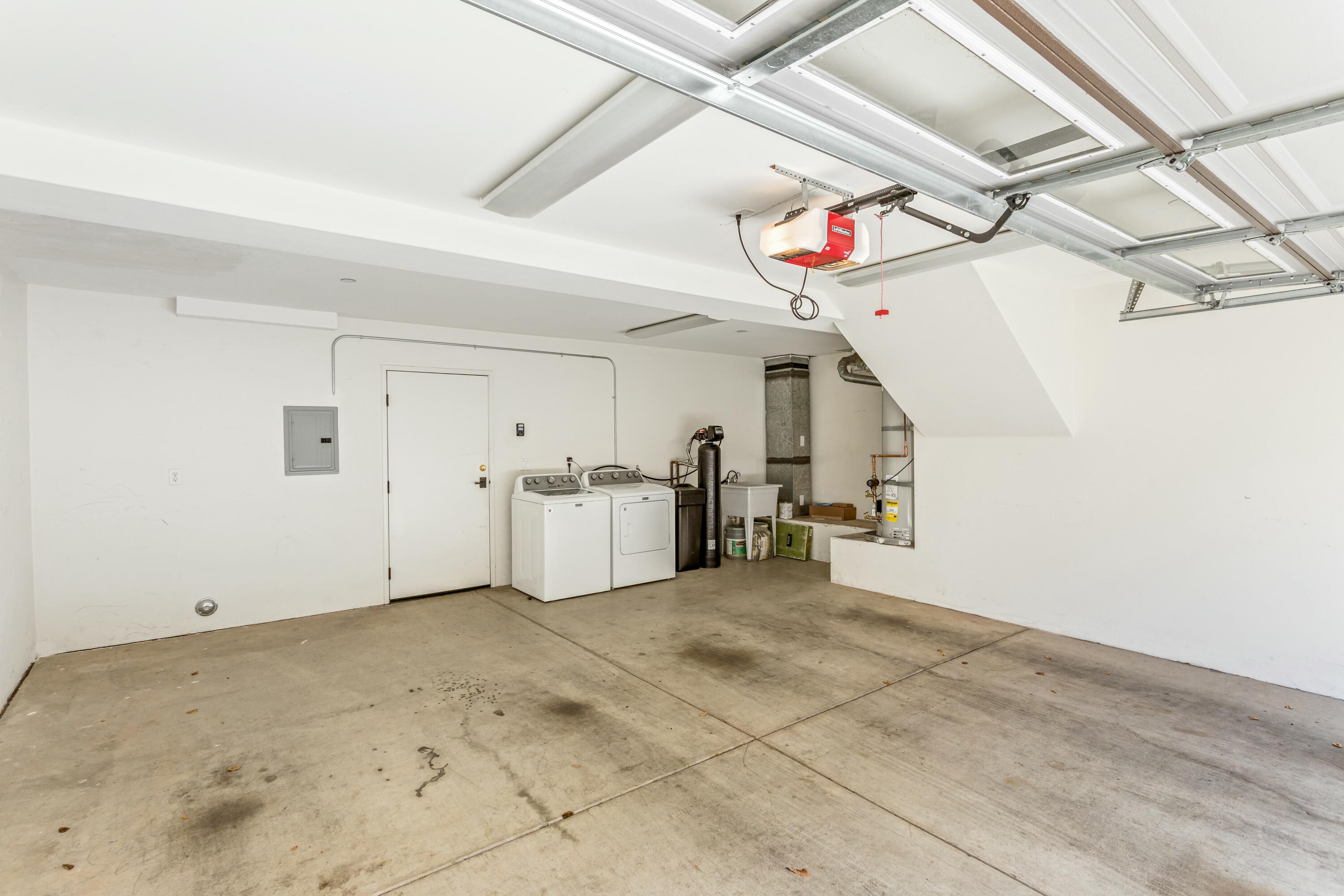 345 Kellogg Way, 2