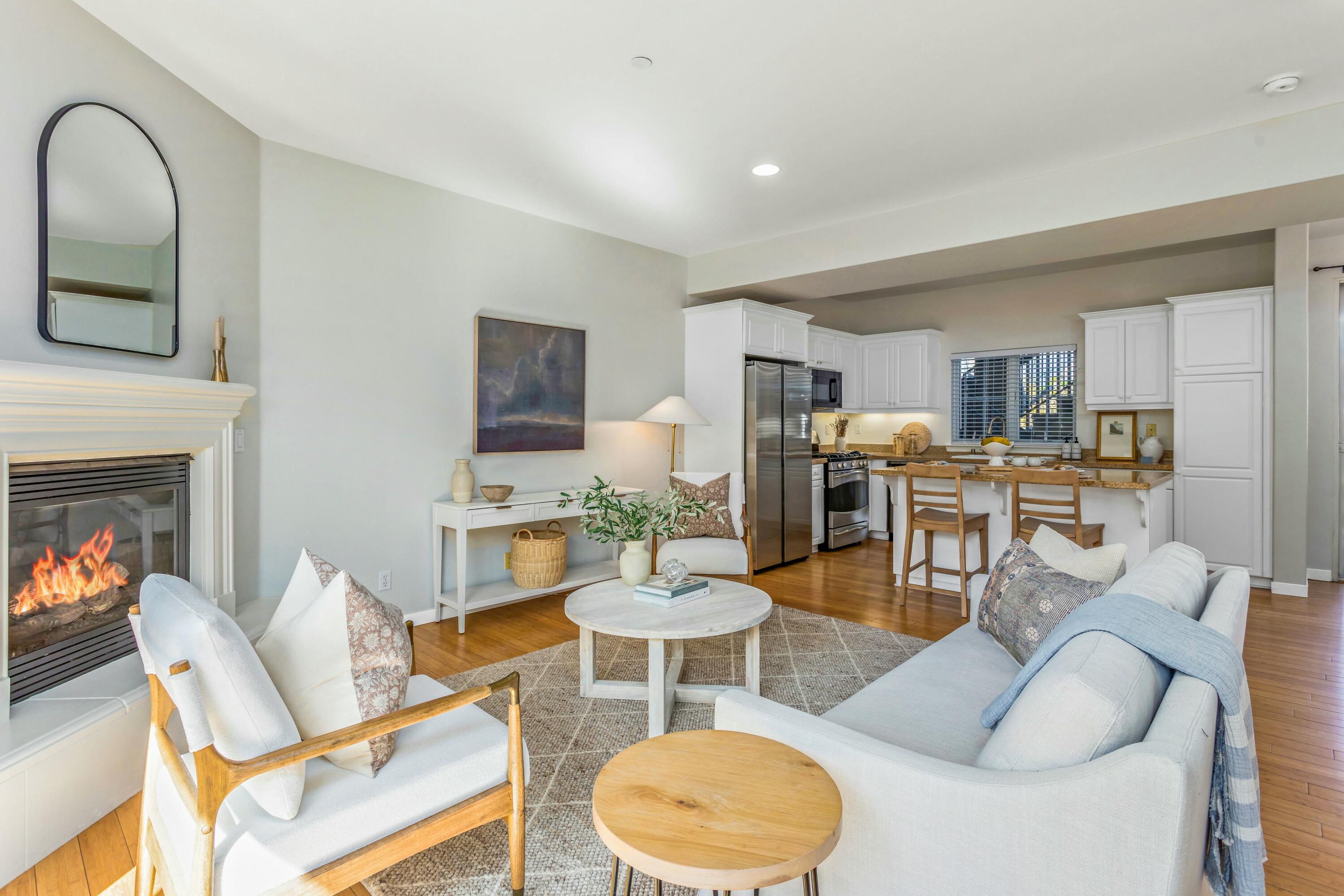 345 Kellogg Way, 2