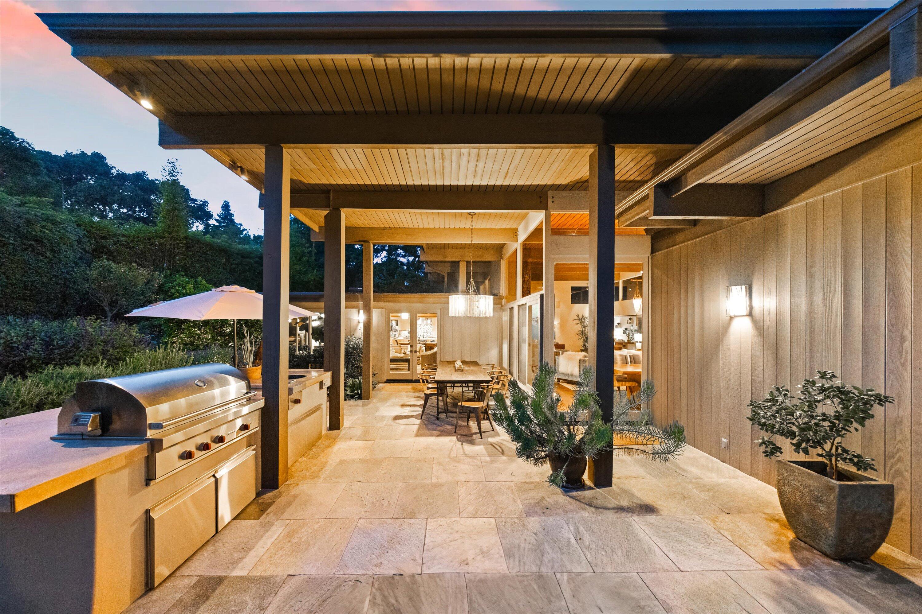 655 Oak Springs Lane