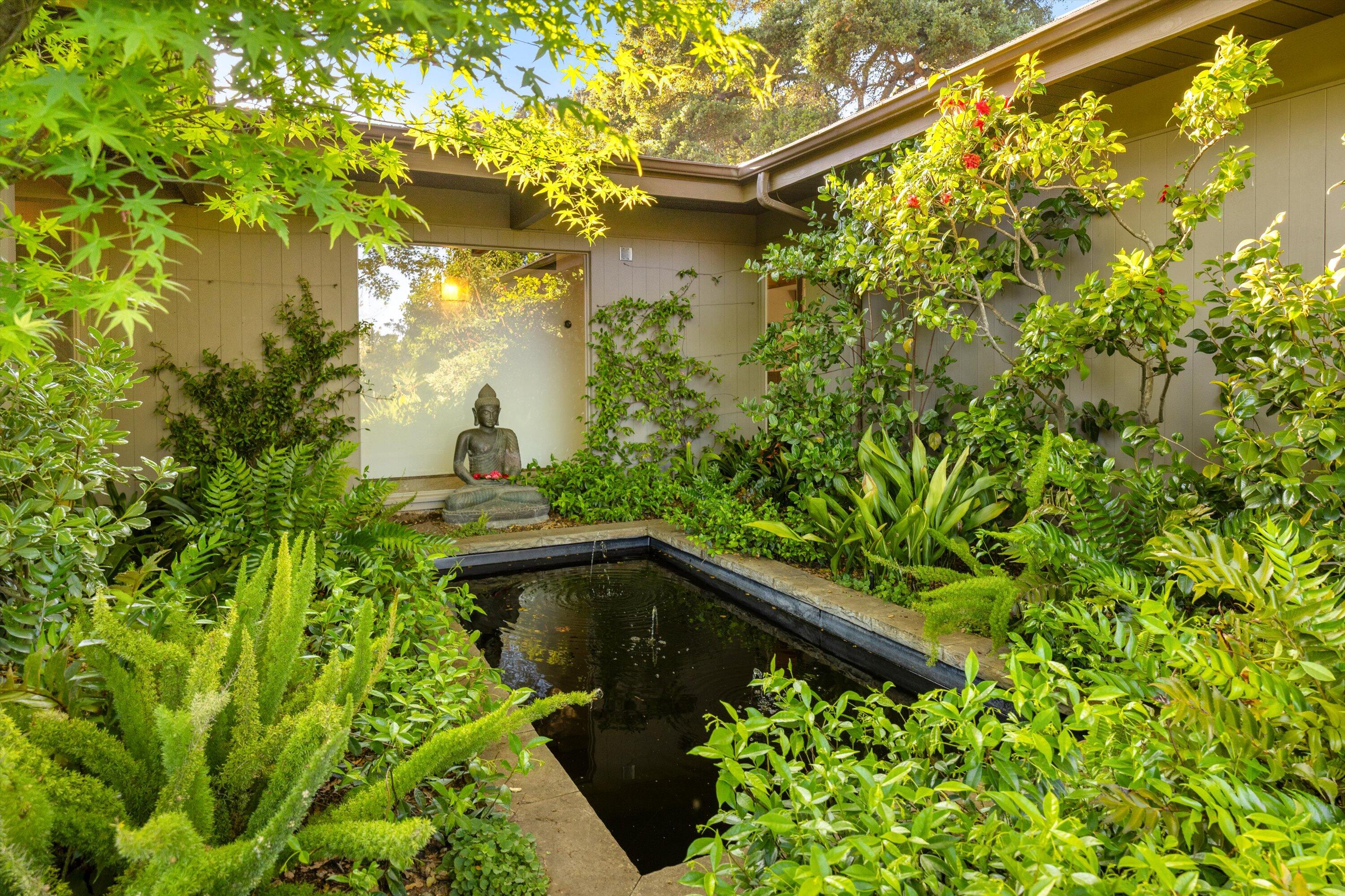 655 Oak Springs Lane