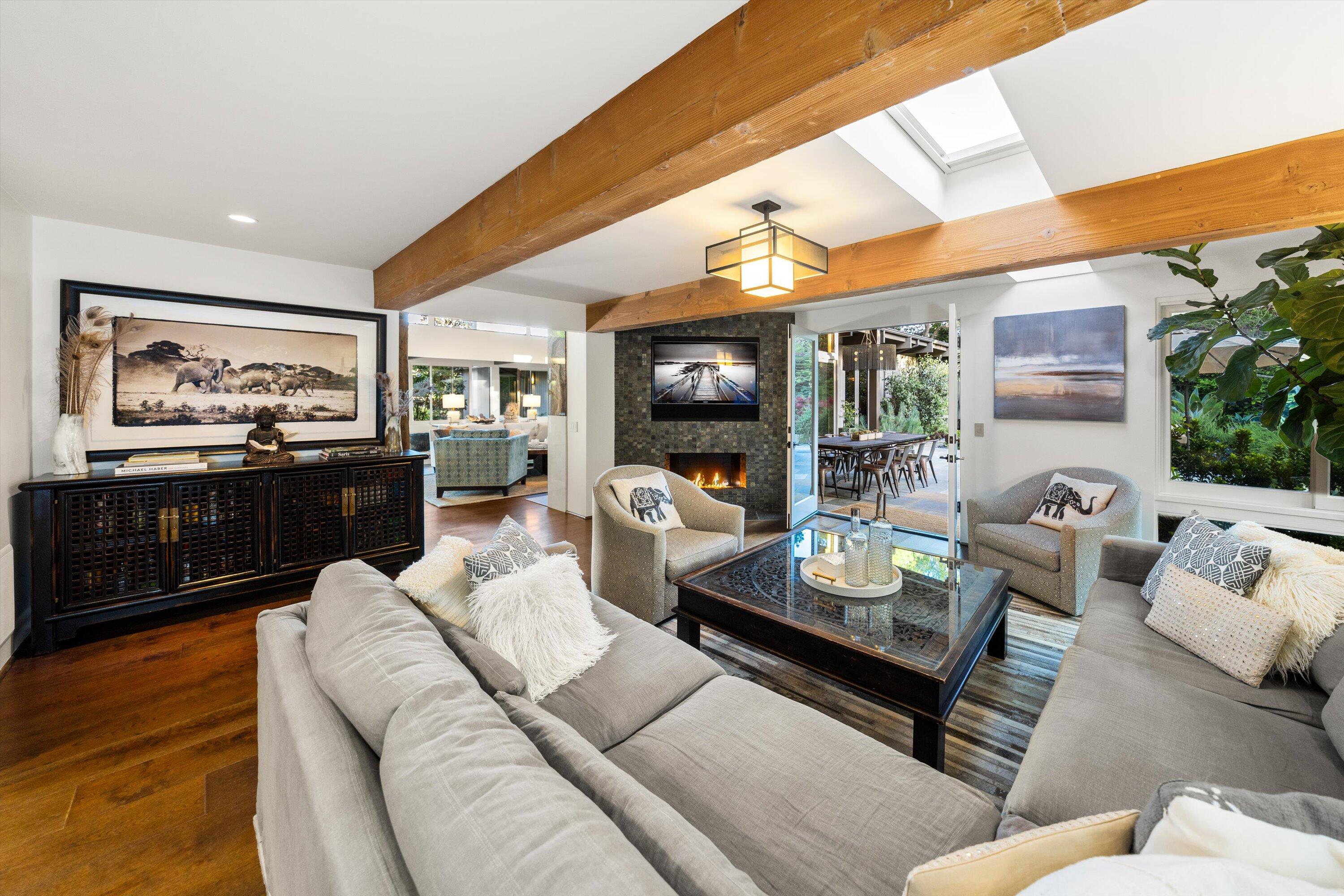 655 Oak Springs Lane