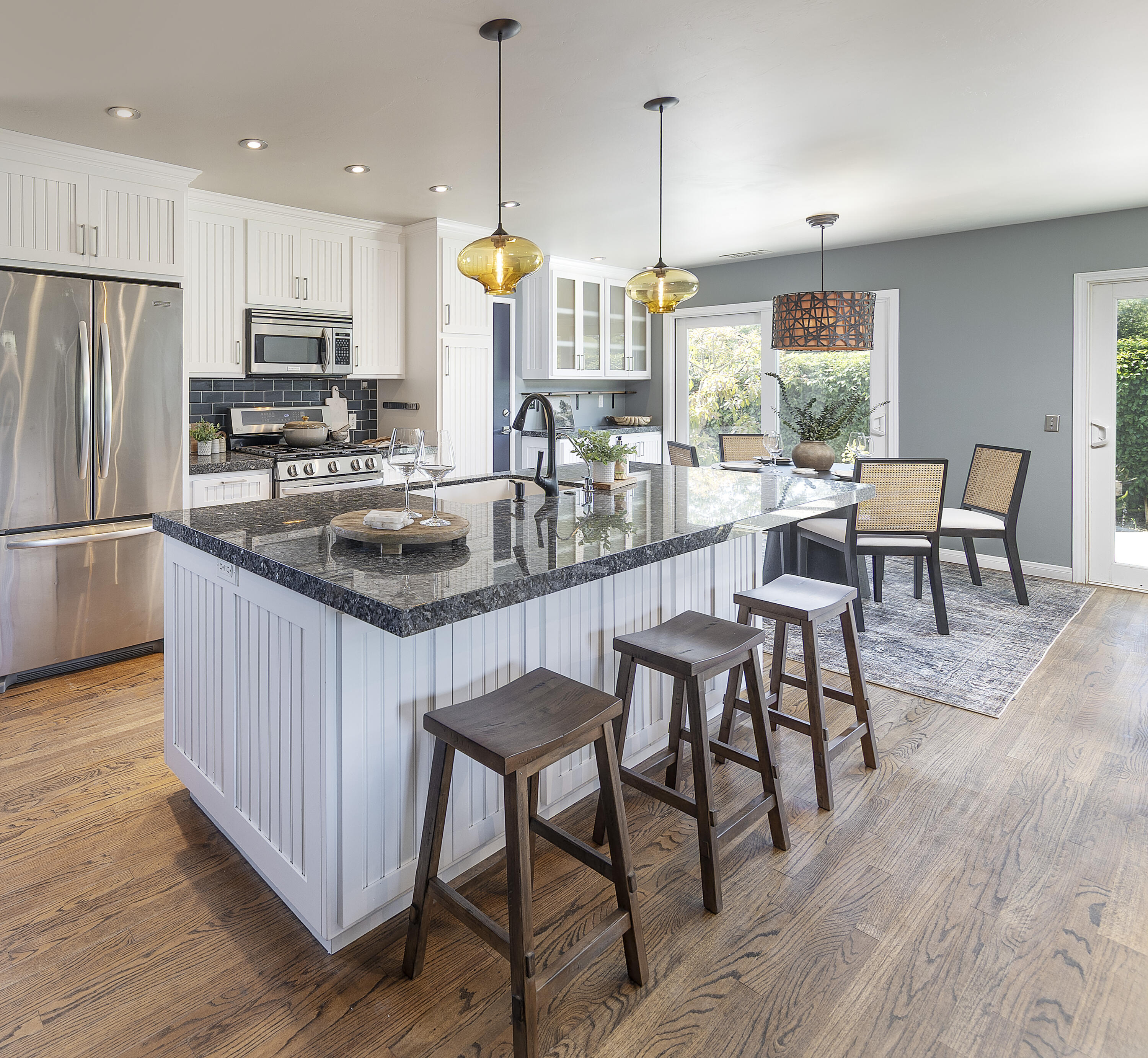 880 Winthrop Court