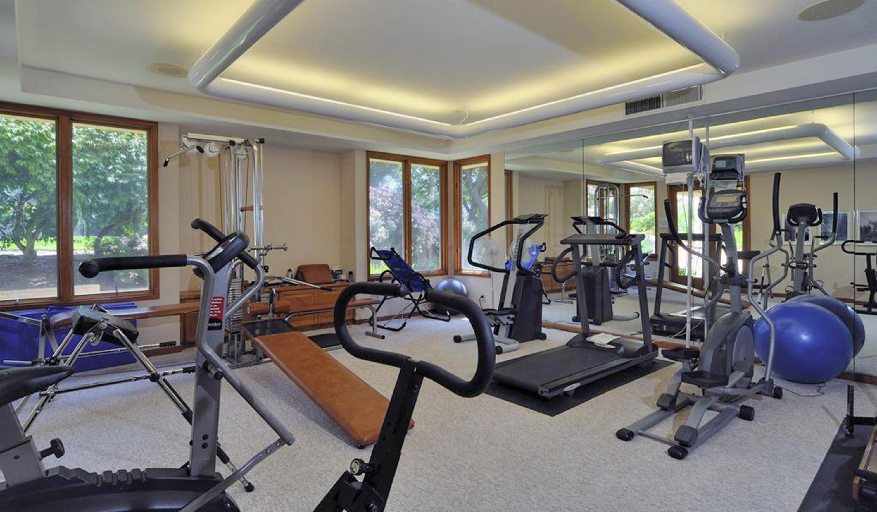 4477 Shadow Hills Boulevard, A