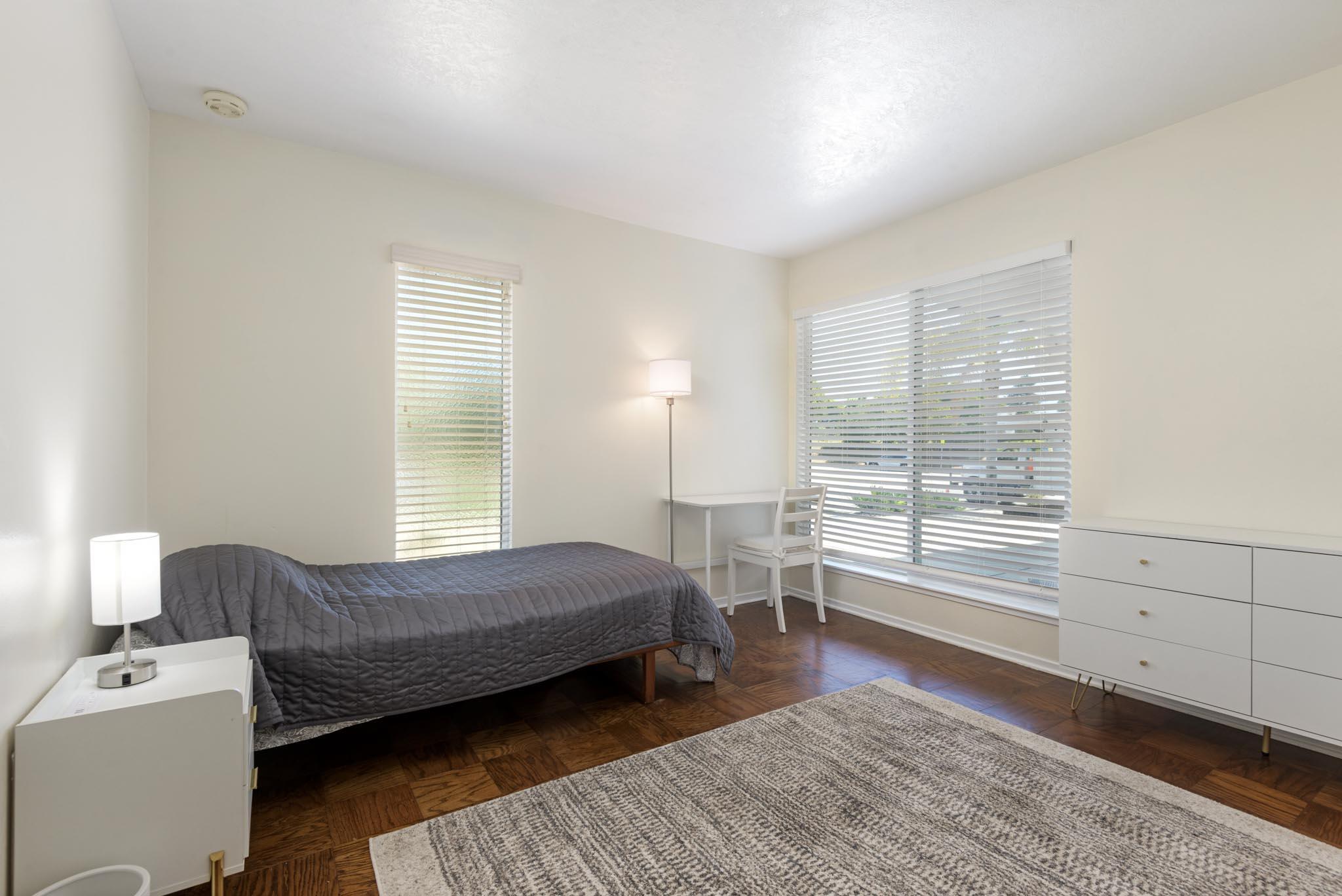 5515 Longfellow Drive