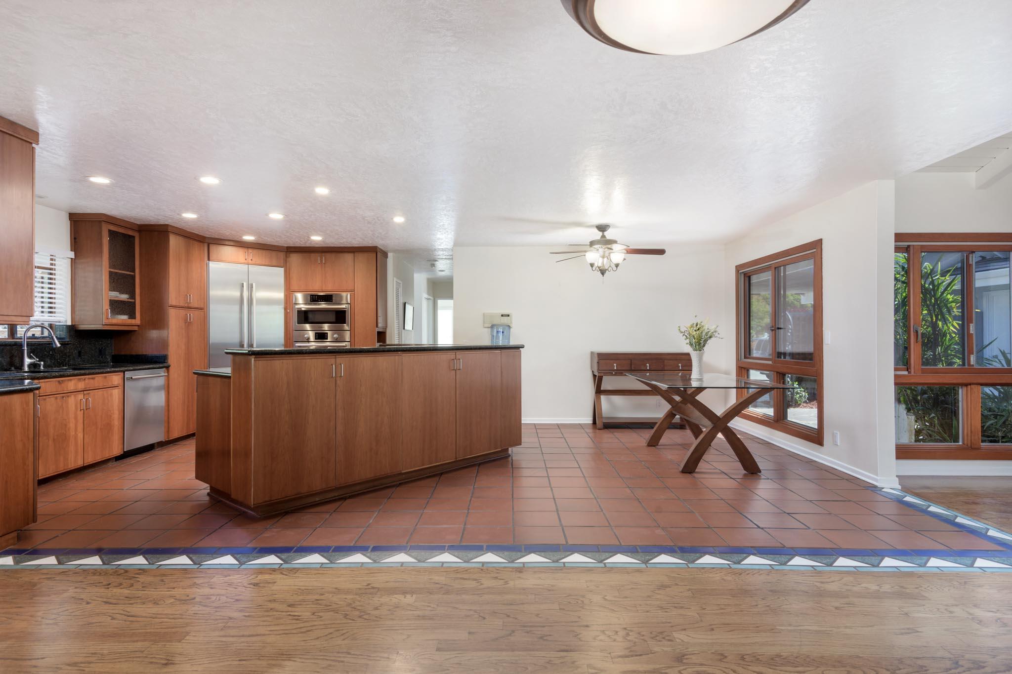 5515 Longfellow Drive