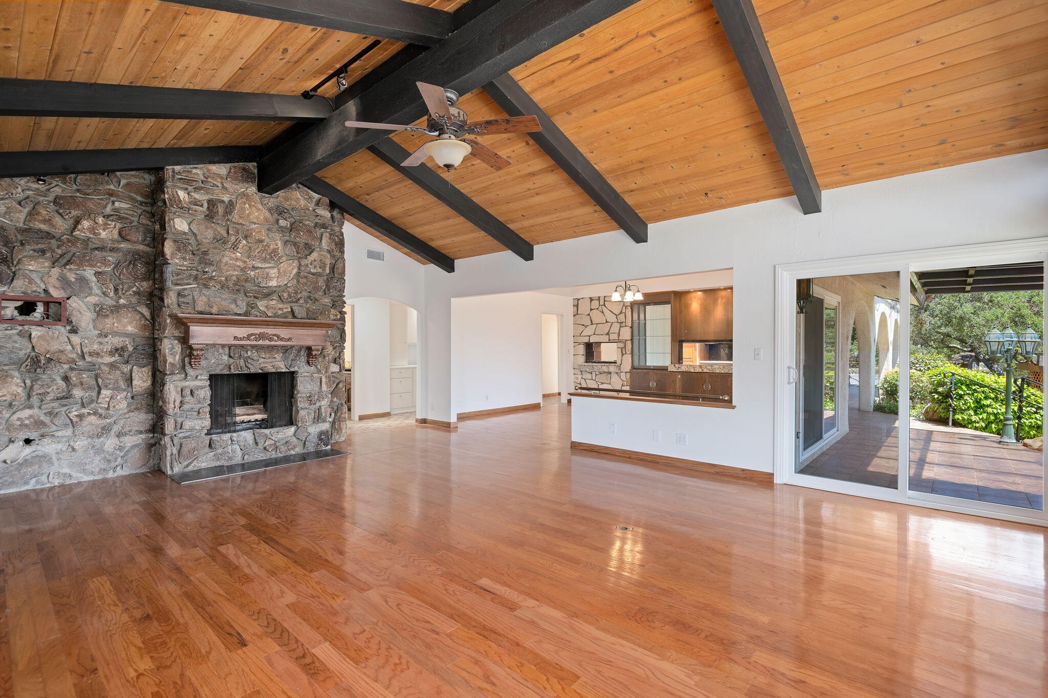 2106 Mt Calvary Road