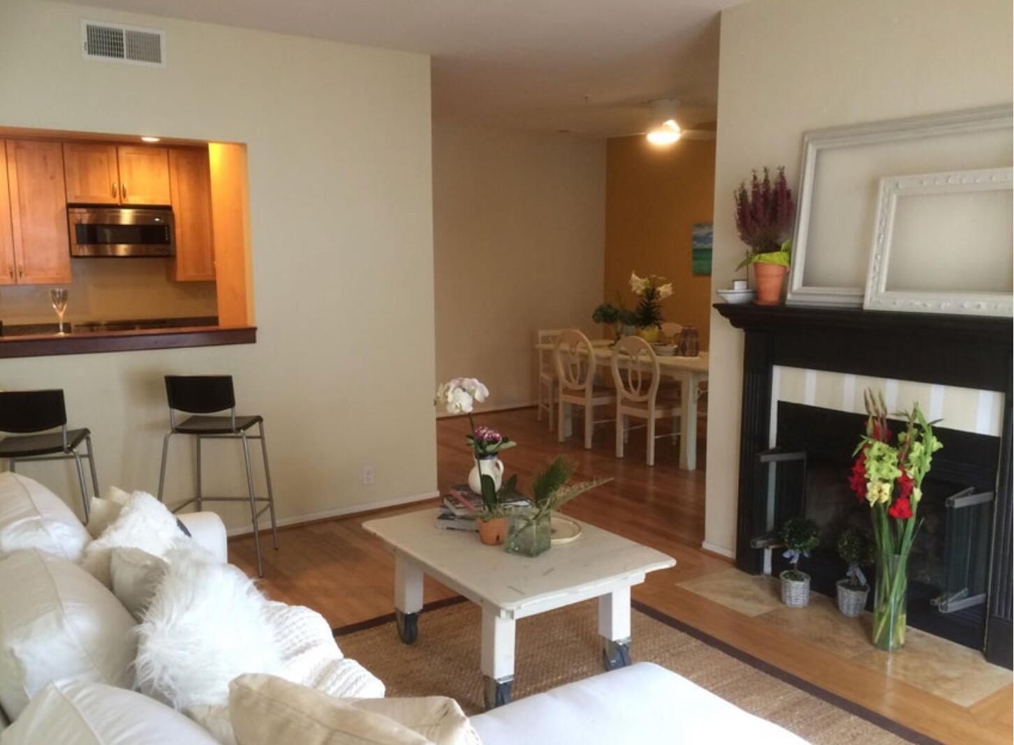 4527 Carpinteria Avenue Unit: G