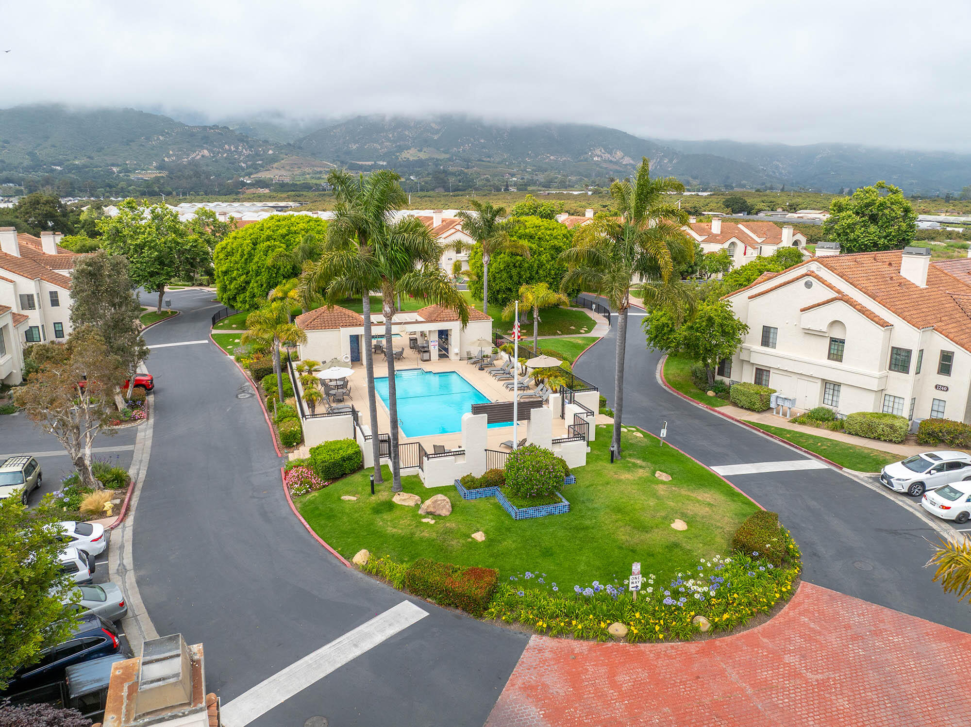 1240 Franciscan Court, 6