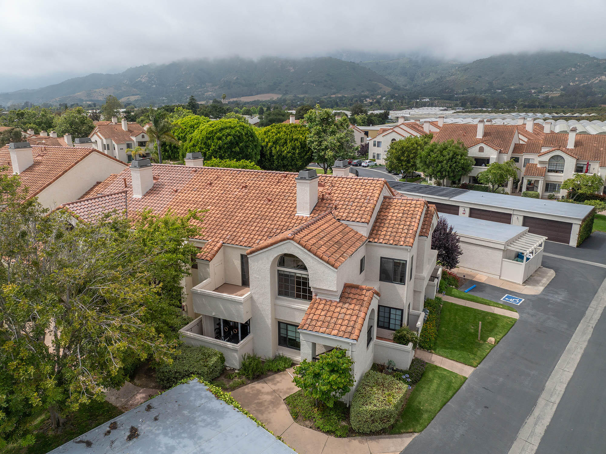 1240 Franciscan Court, 6