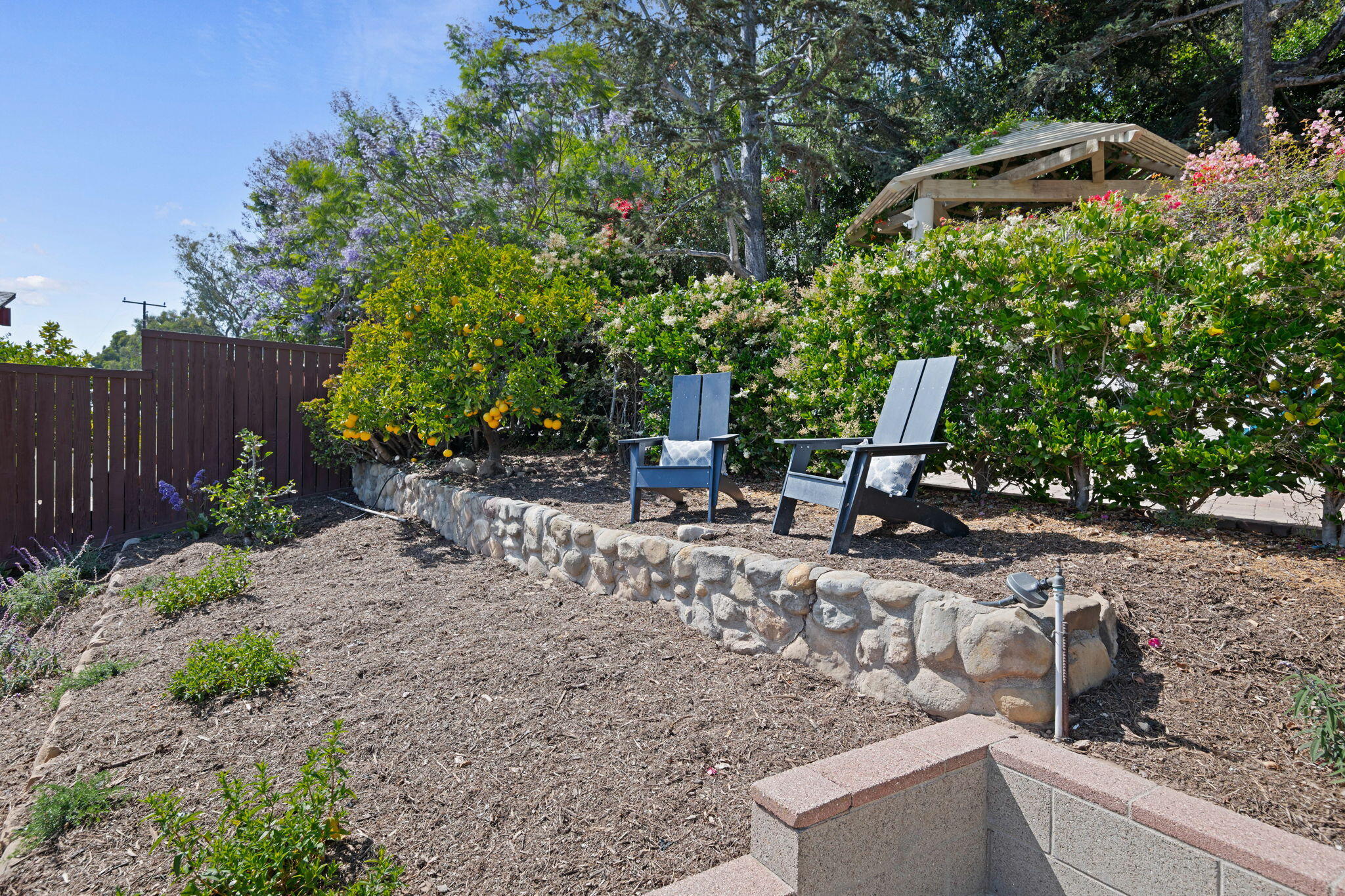 1536 Eucalyptus Hill Road