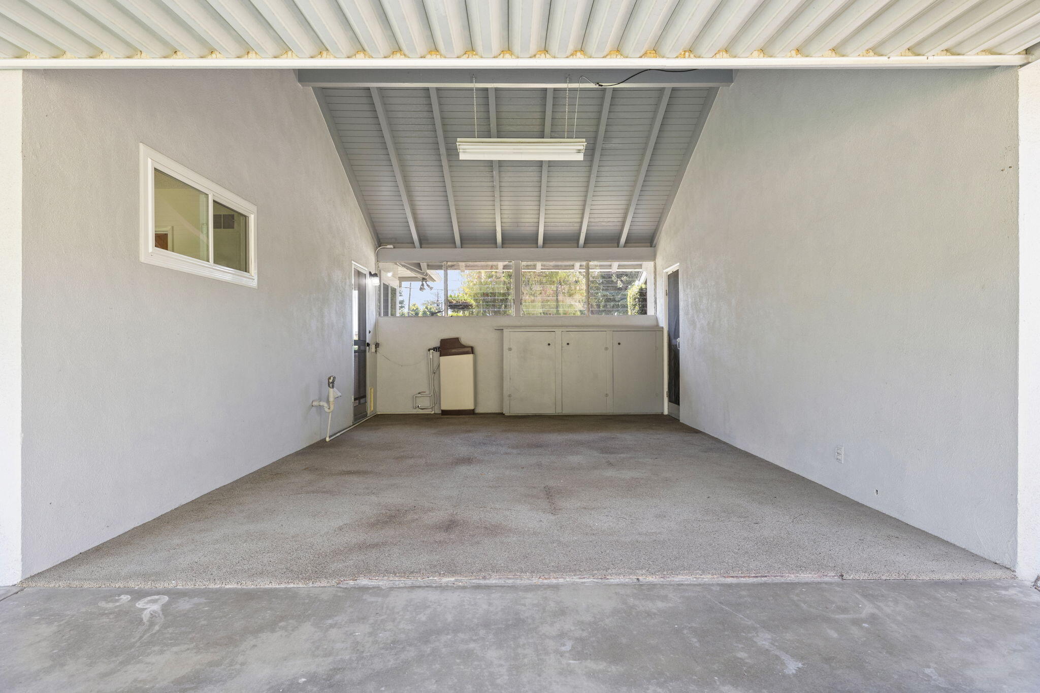 302 Arroyo Road