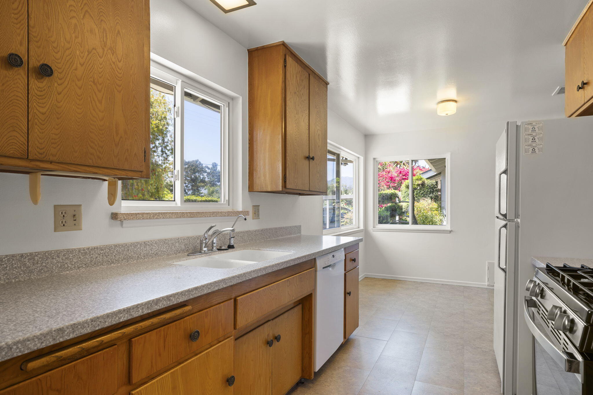 302 Arroyo Road
