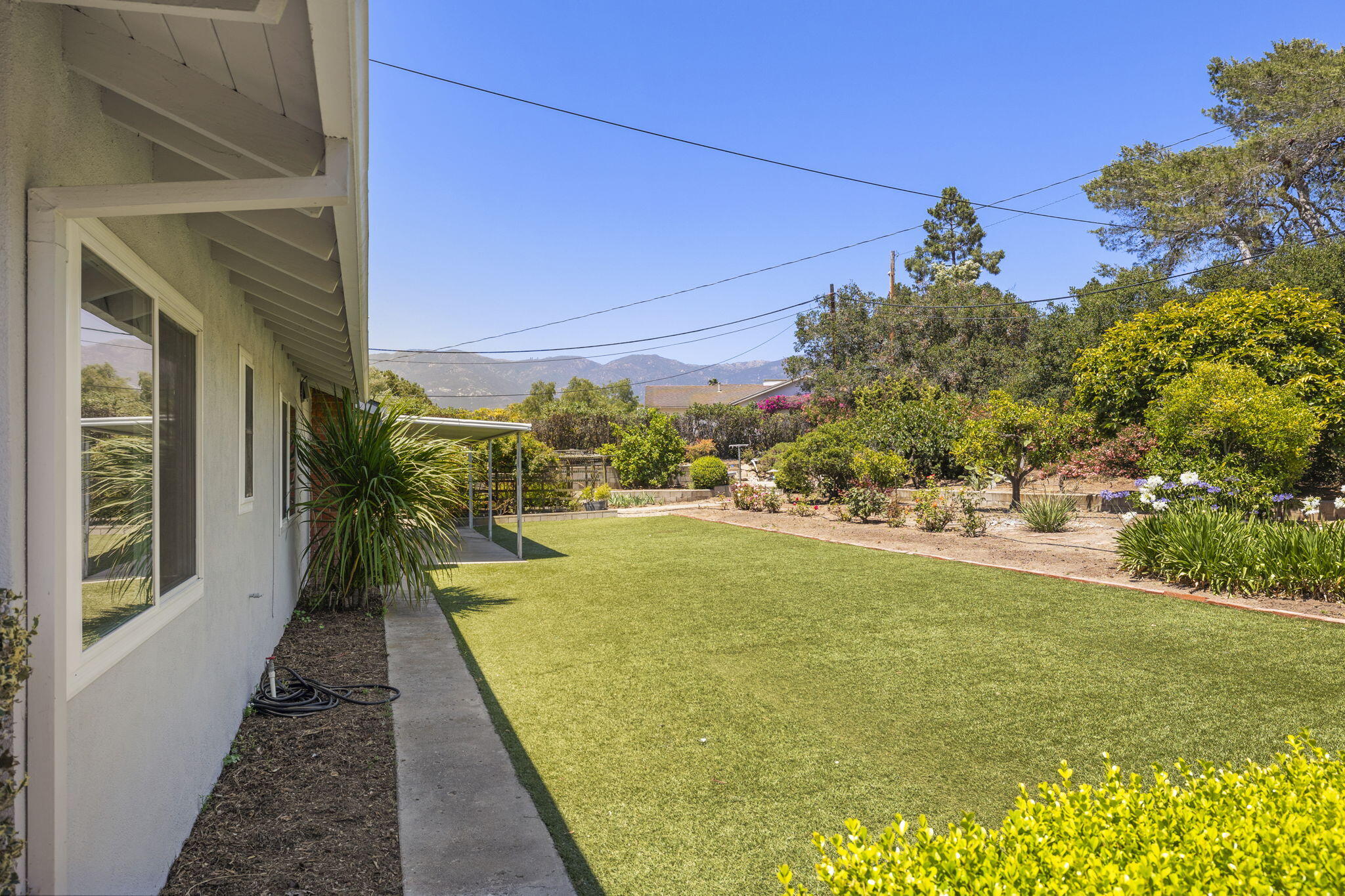 302 Arroyo Road