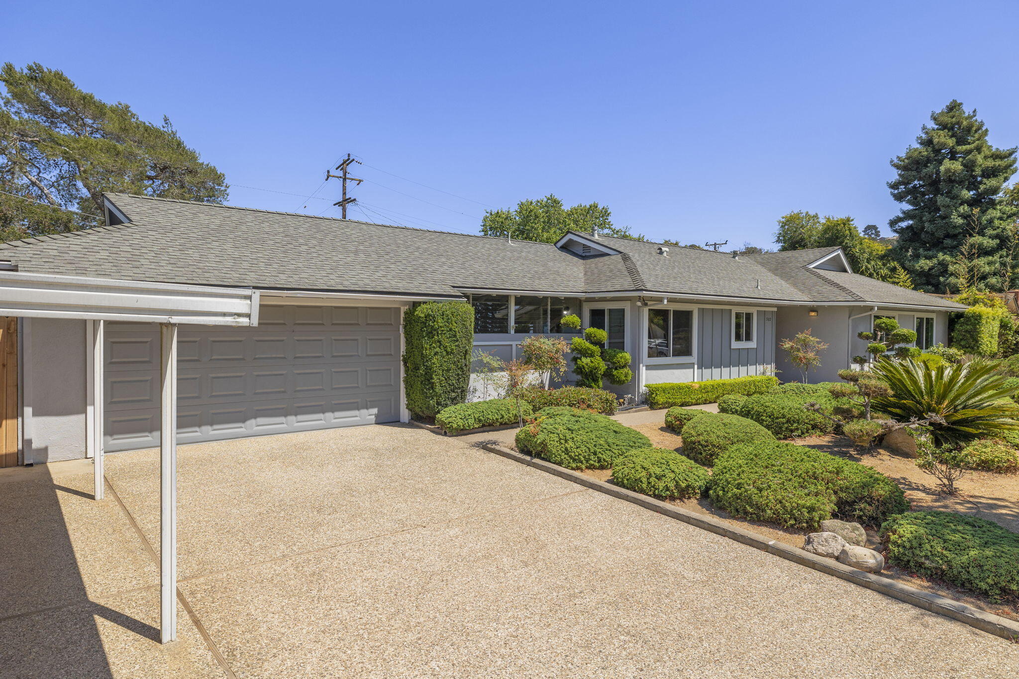 302 Arroyo Road