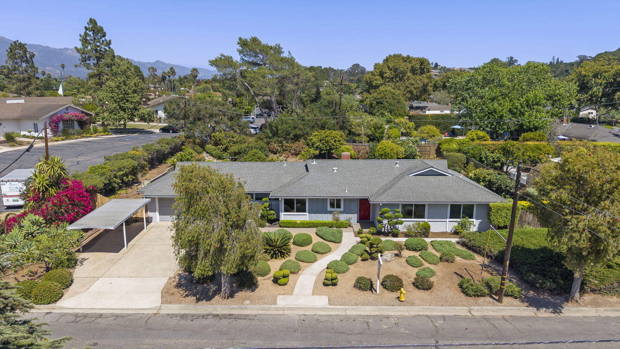 302 Arroyo Road