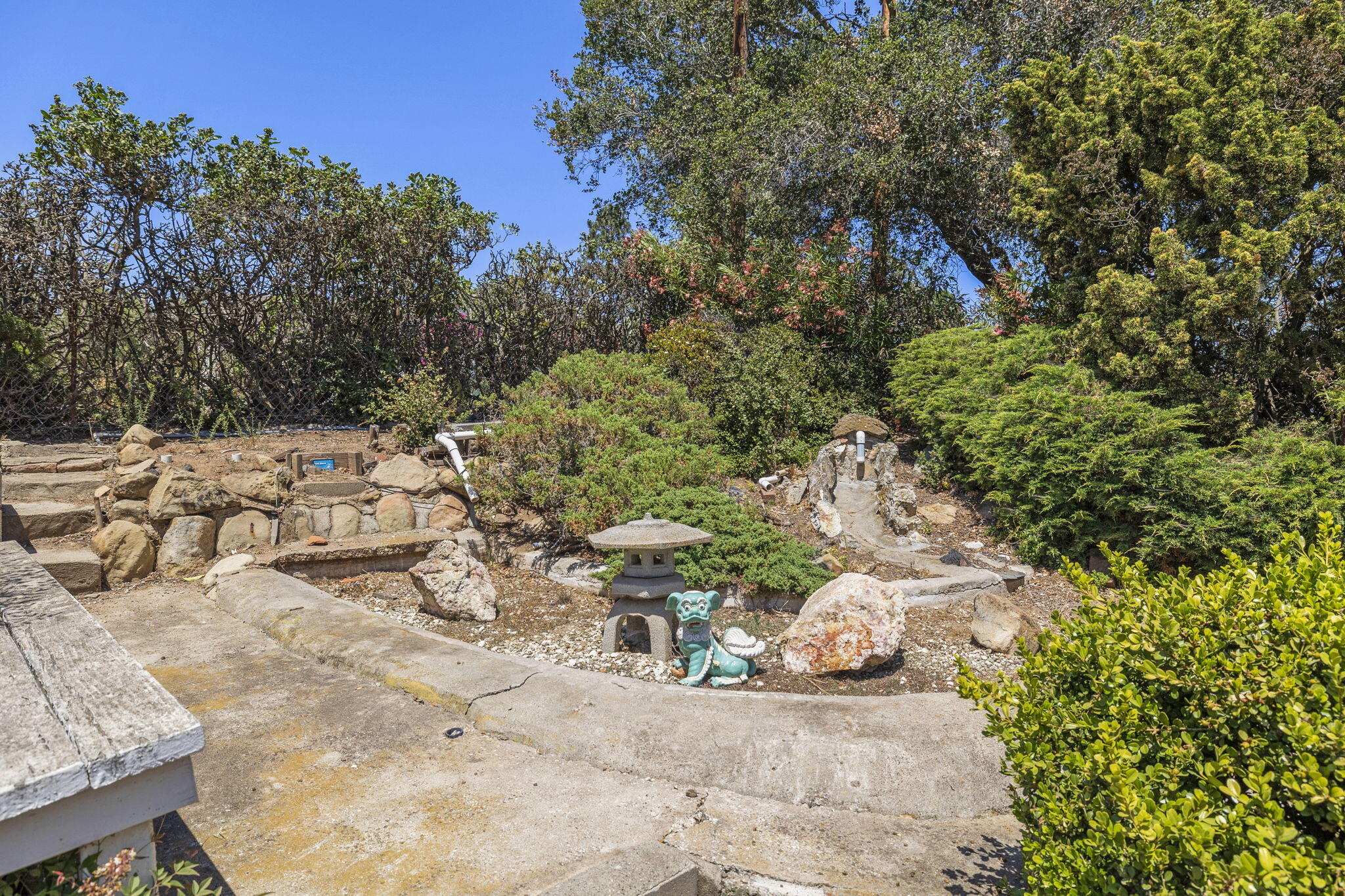302 Arroyo Road