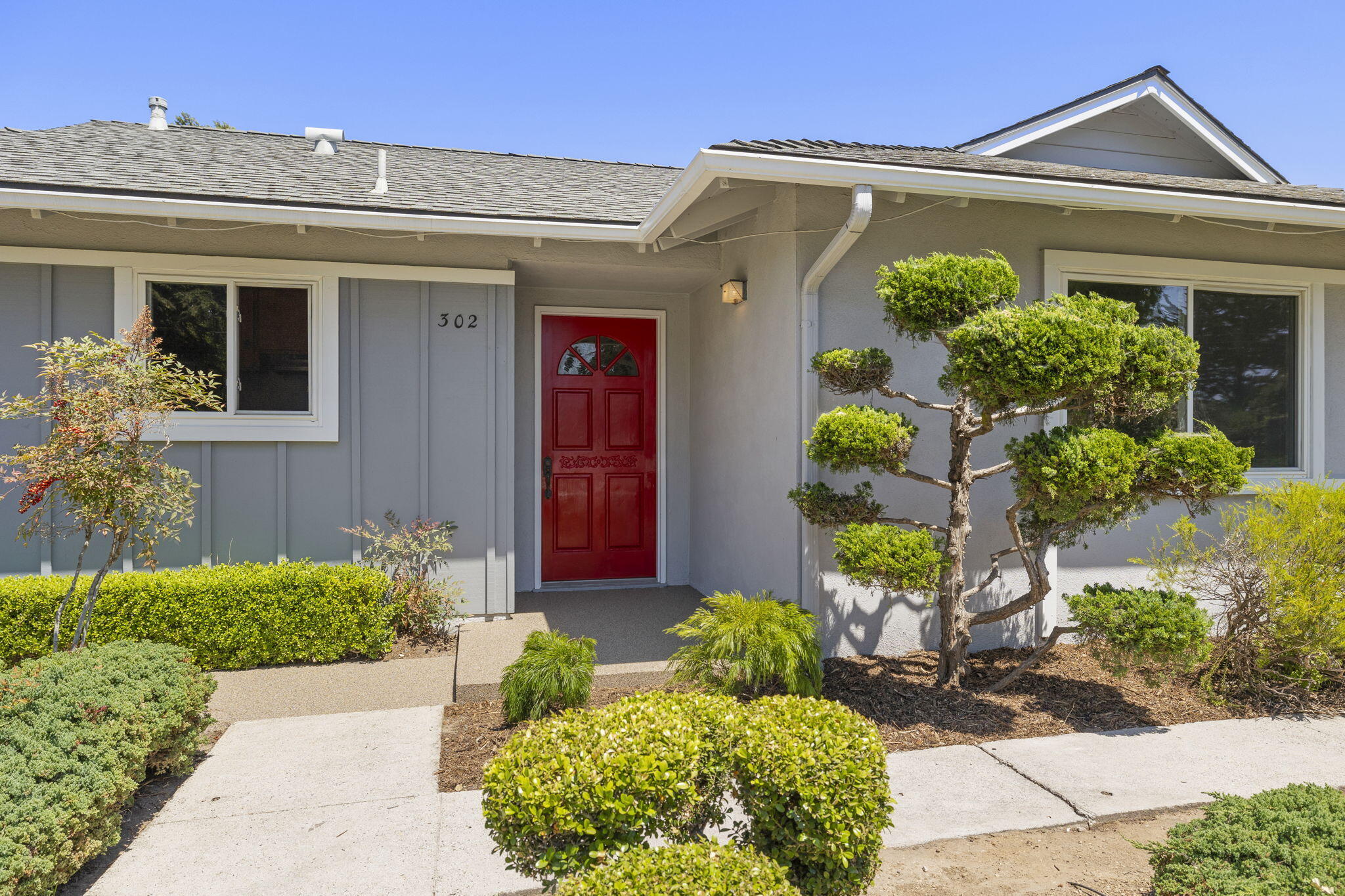 302 Arroyo Road