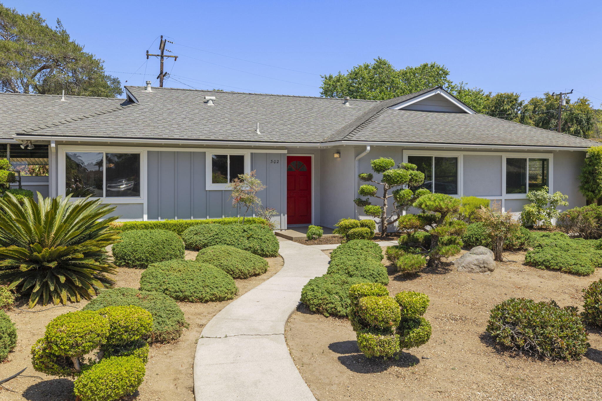 302 Arroyo Road