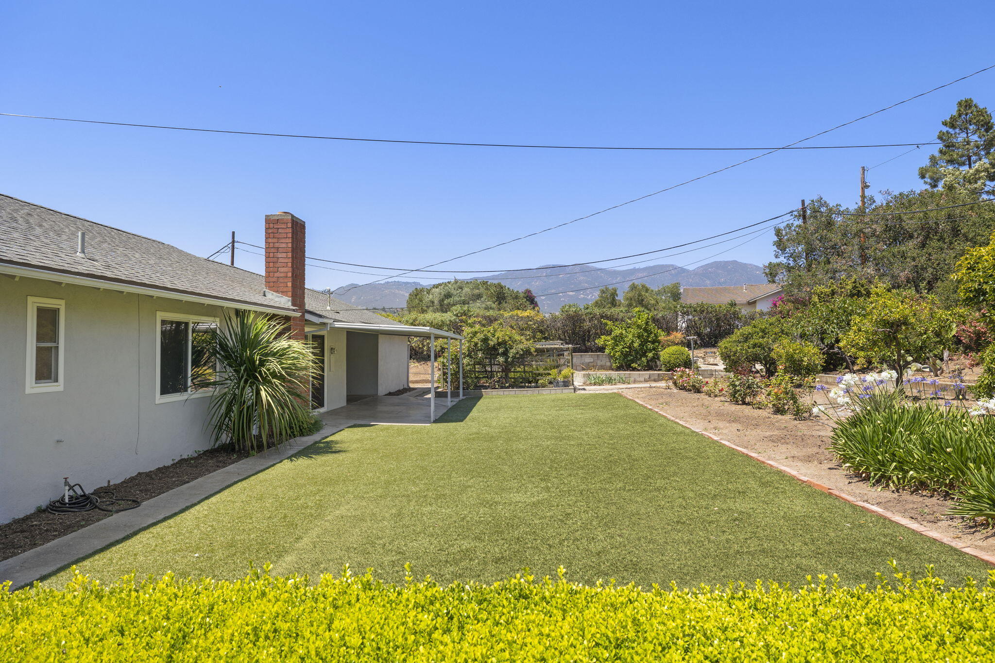 302 Arroyo Road