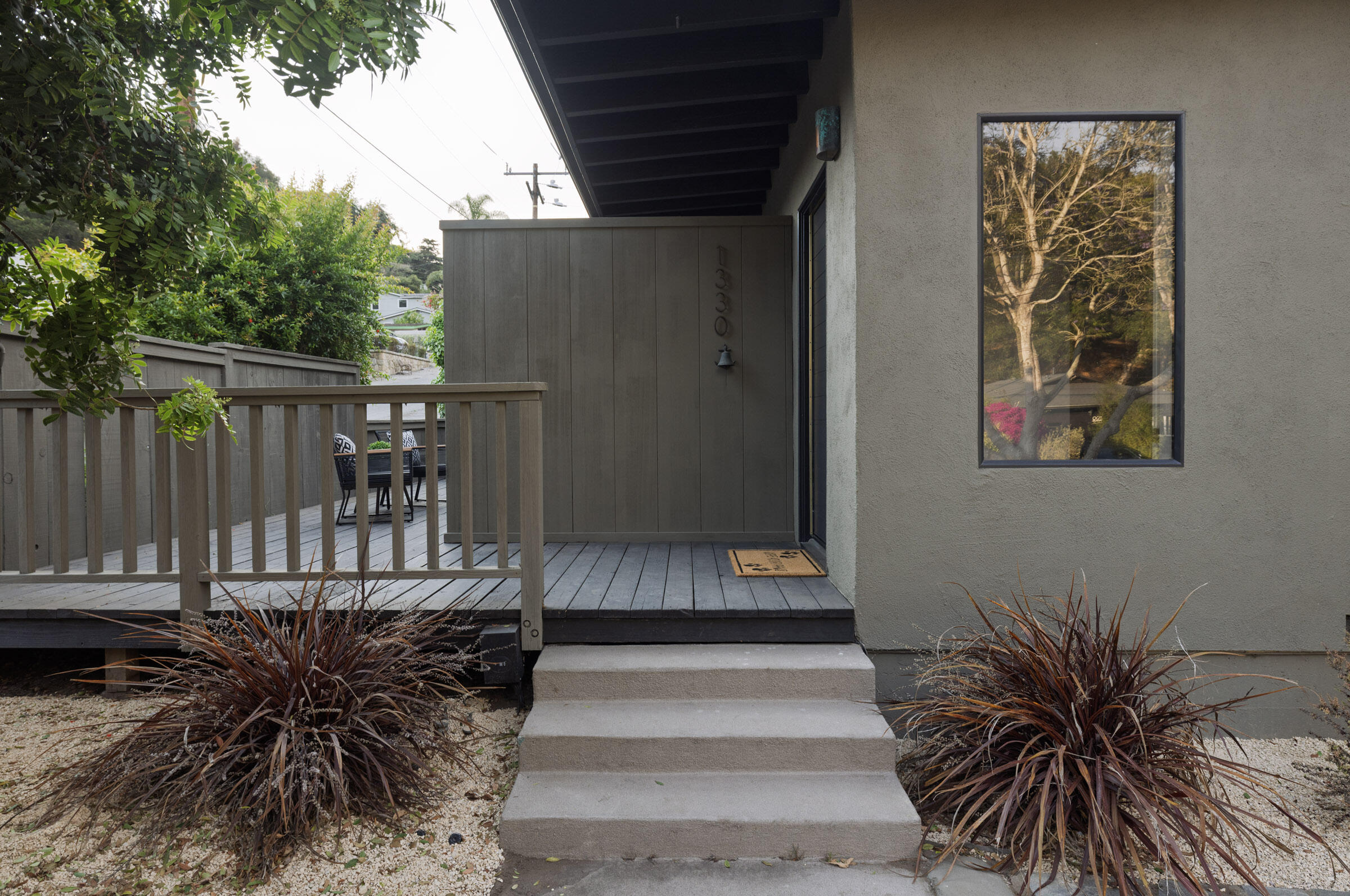 1330 W Valerio Street