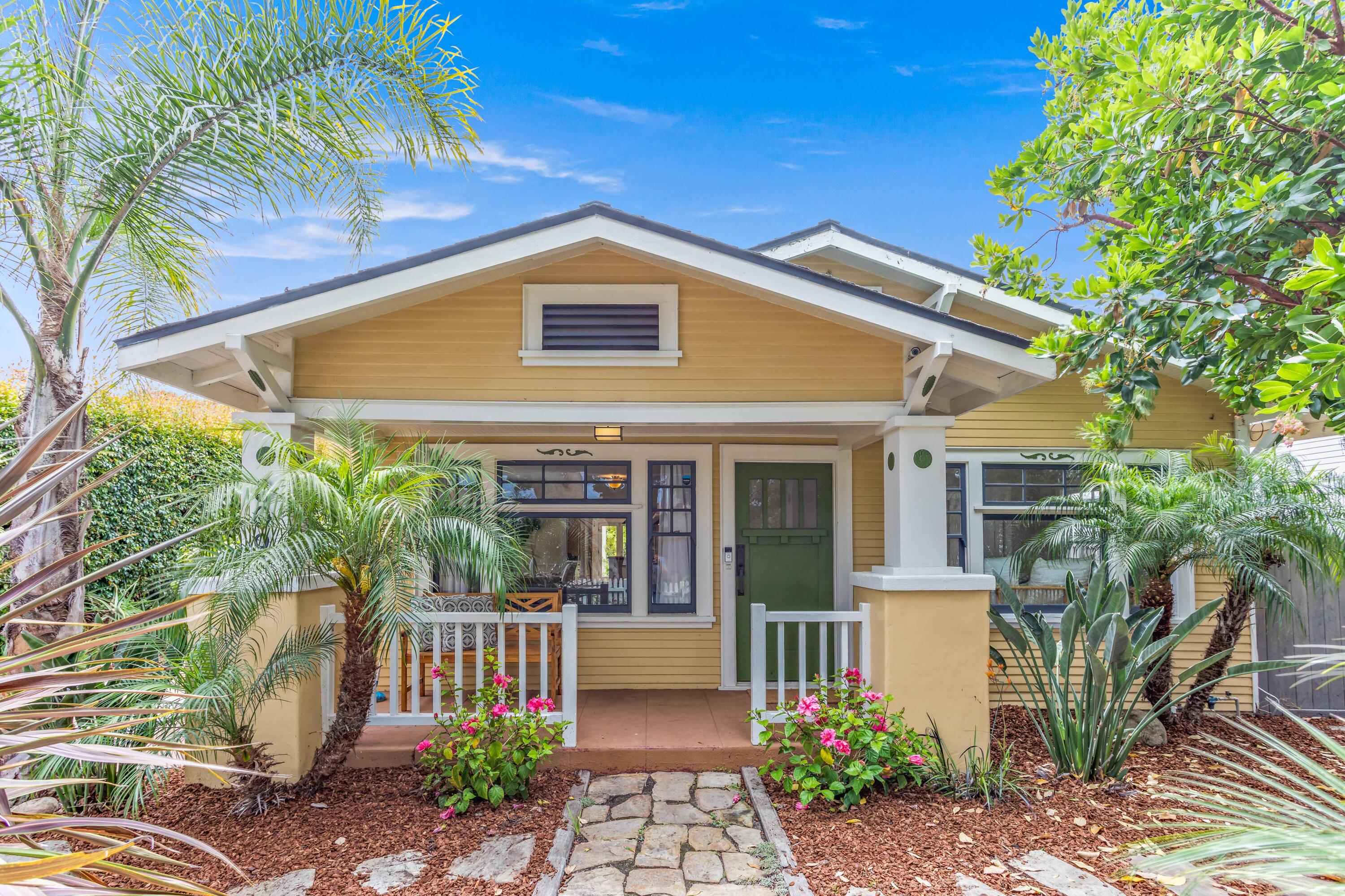 809 W Pedregosa Street