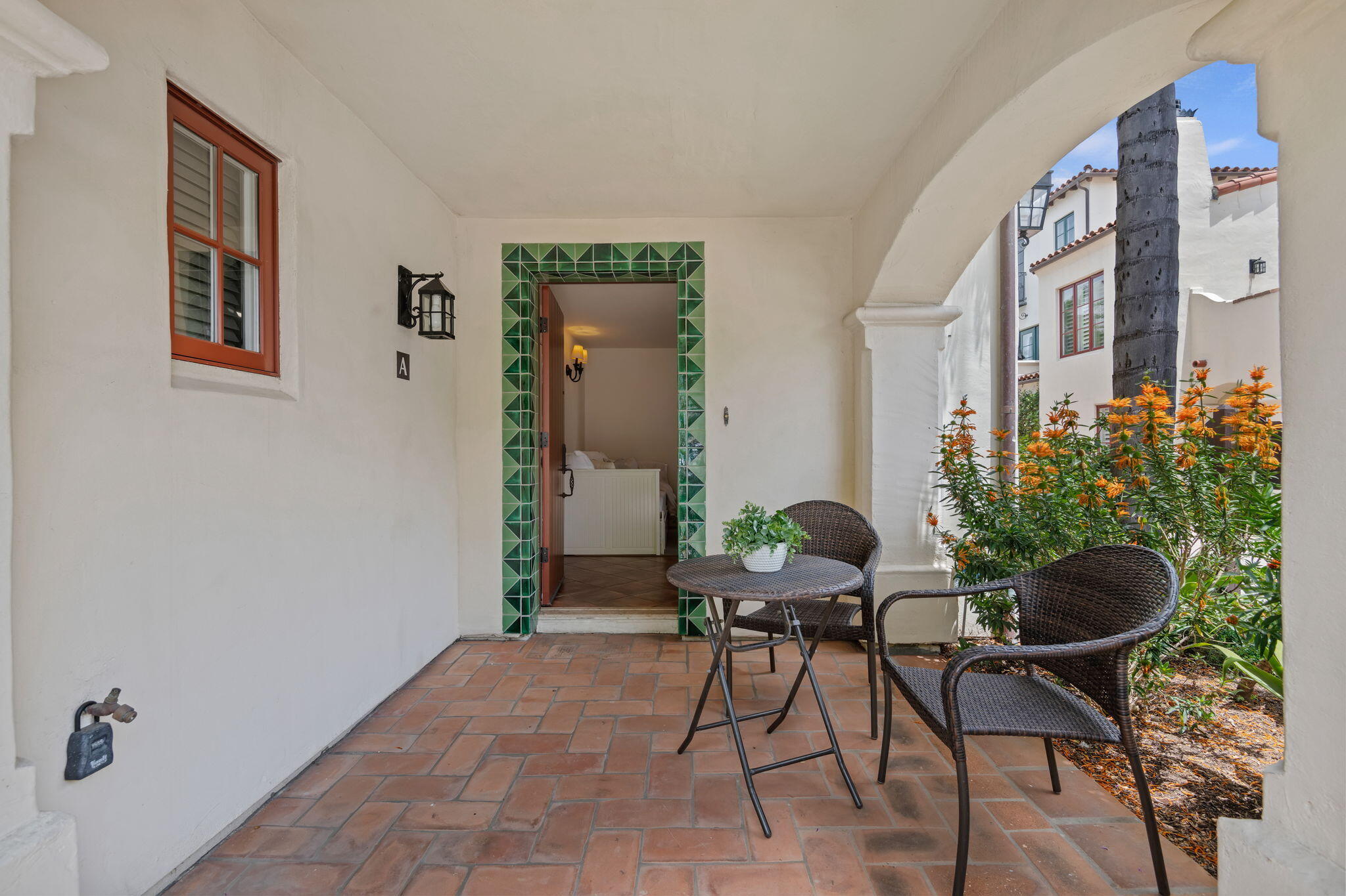 208 Santa Barbara Street Unit: A