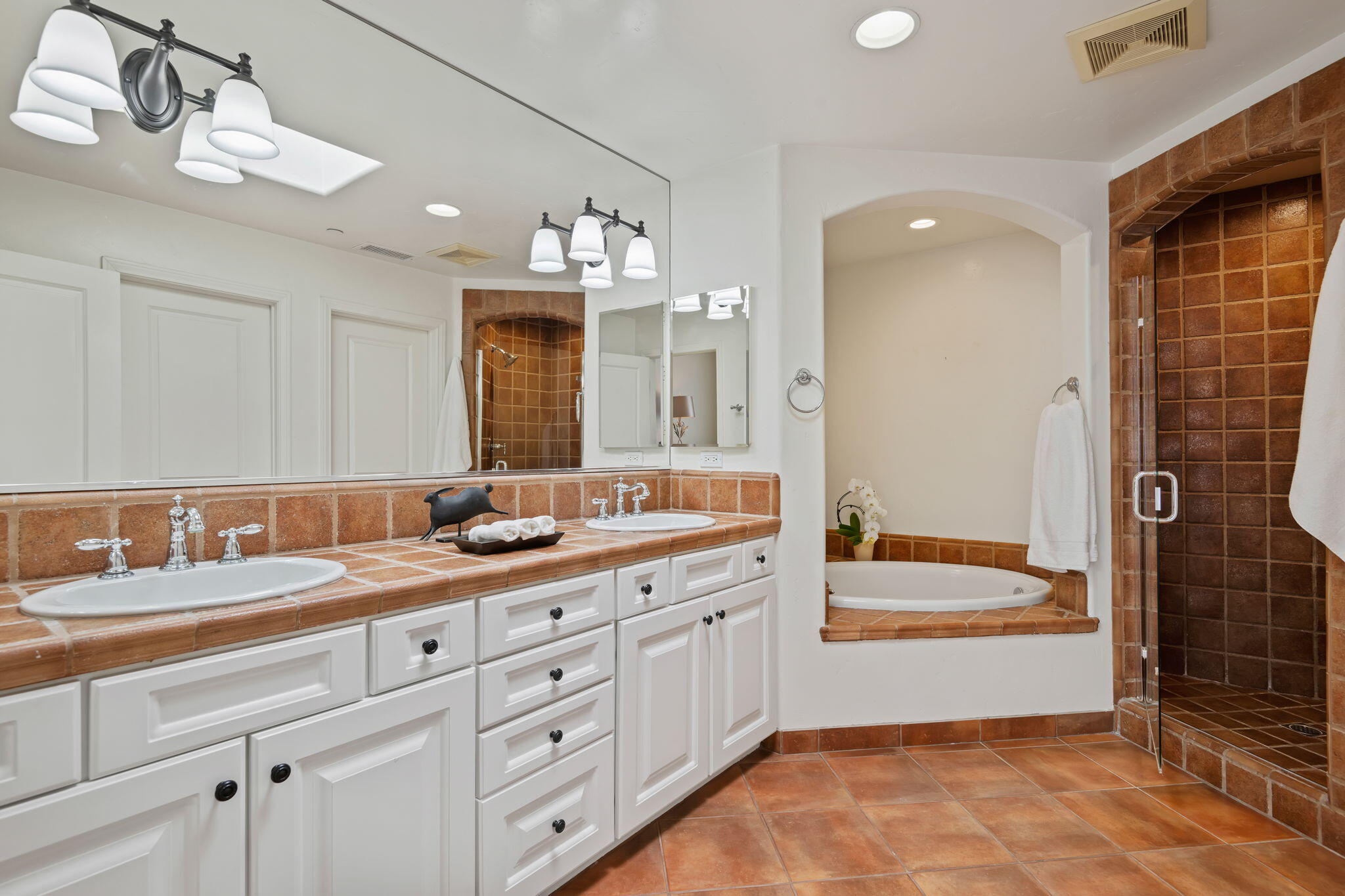 208 Santa Barbara Street Unit: A