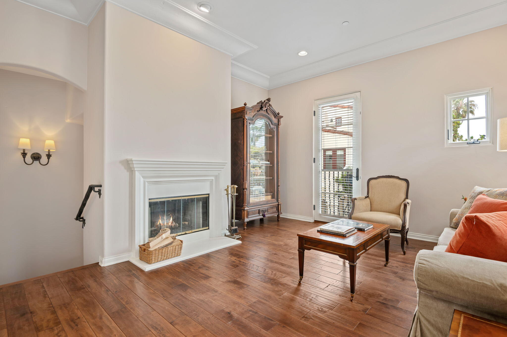208 Santa Barbara Street Unit: A