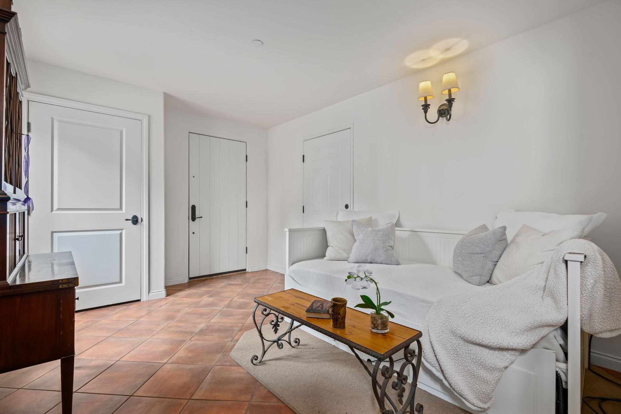 208 Santa Barbara Street Unit: A