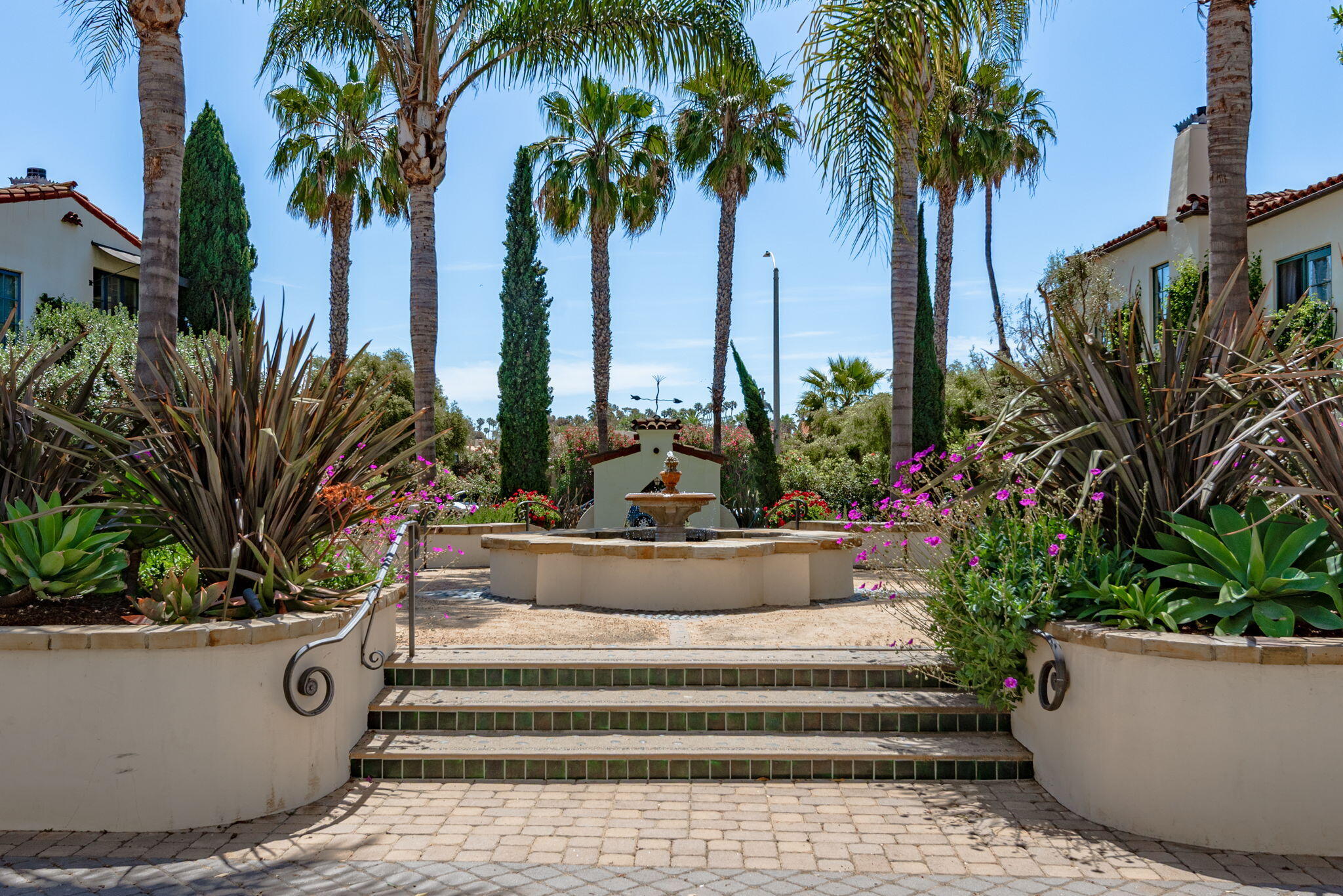 208 Santa Barbara Street Unit: A