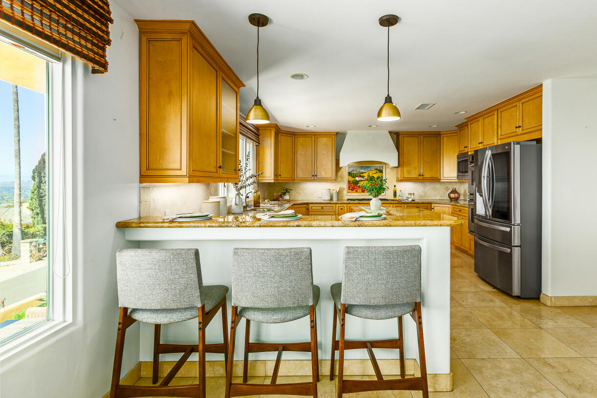 1018 Roble Lane