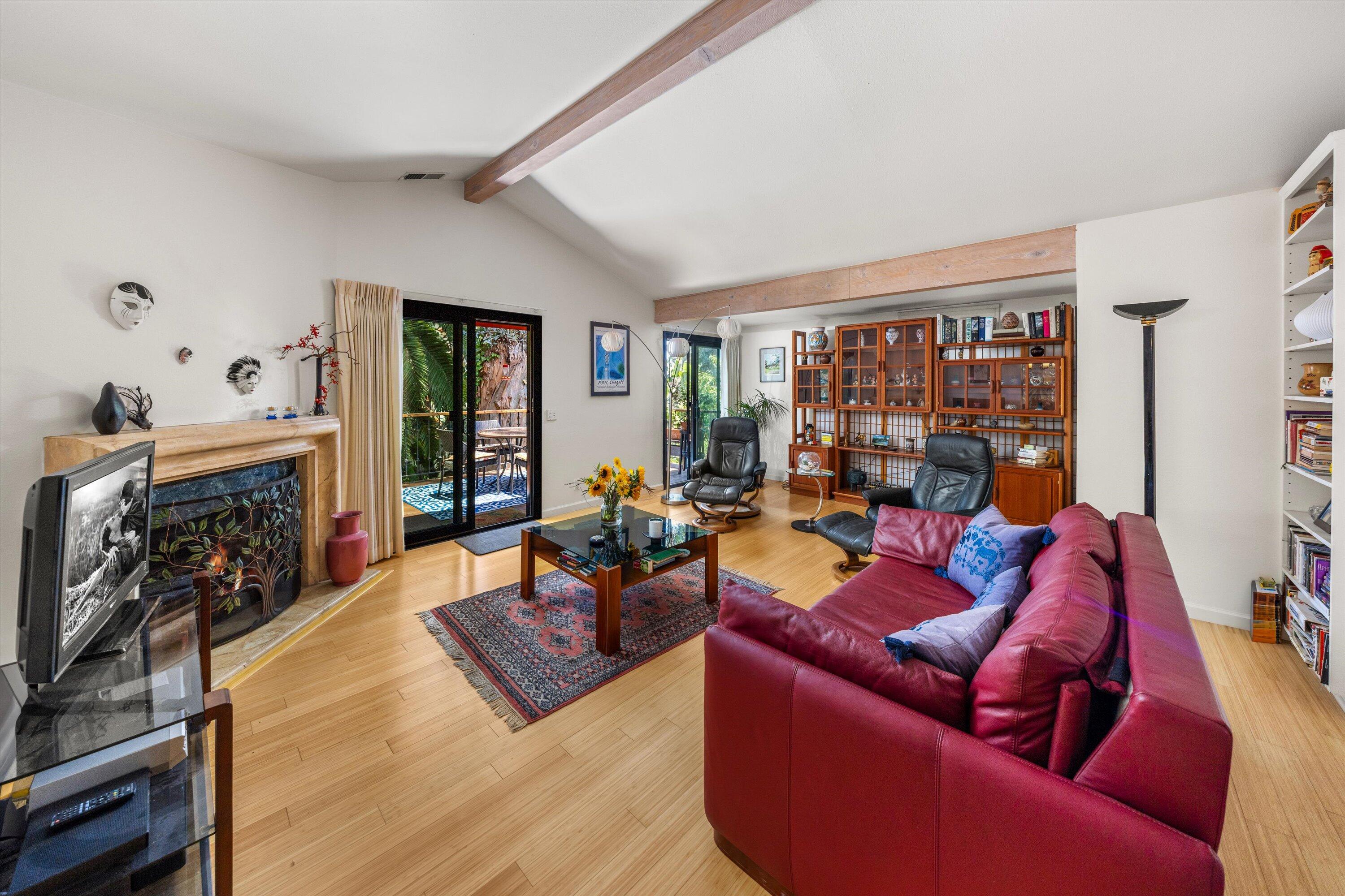 521 E Anapamu Street A2