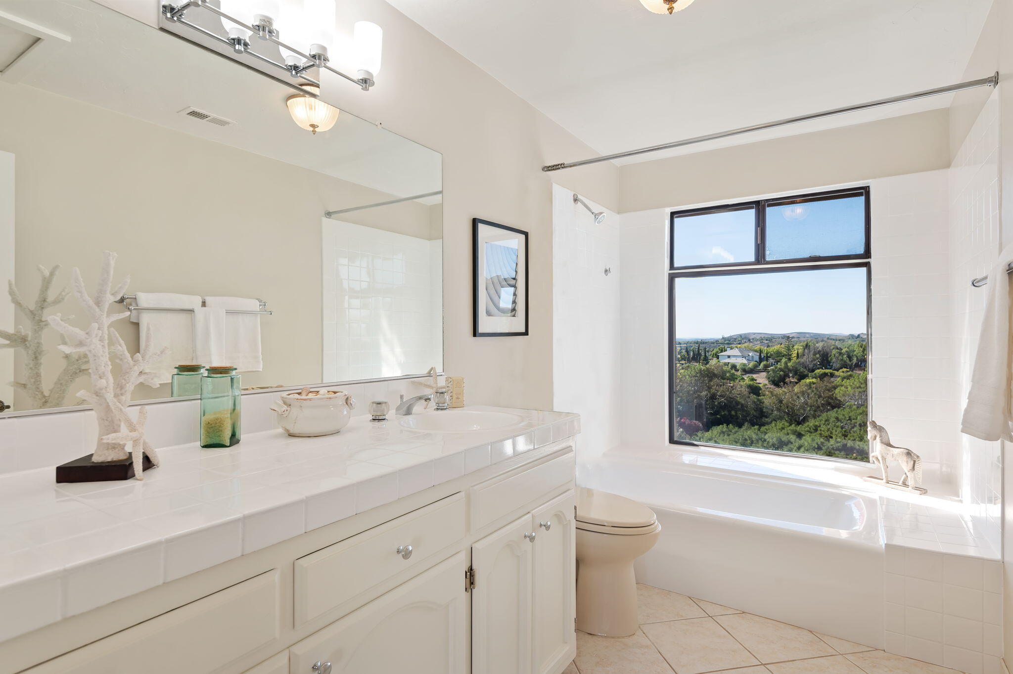 1423 Camino Manadero