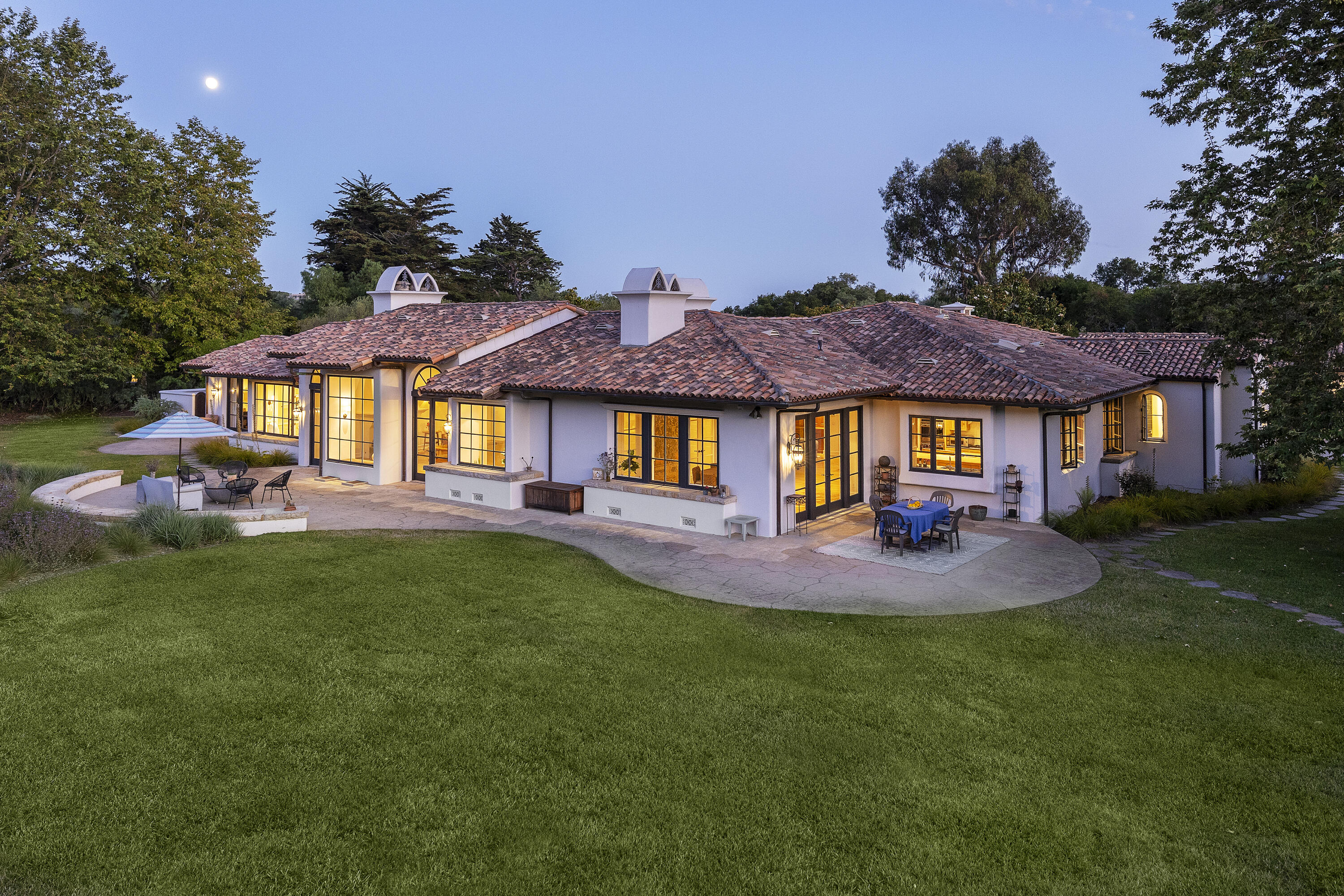 311 Meadowbrook Drive