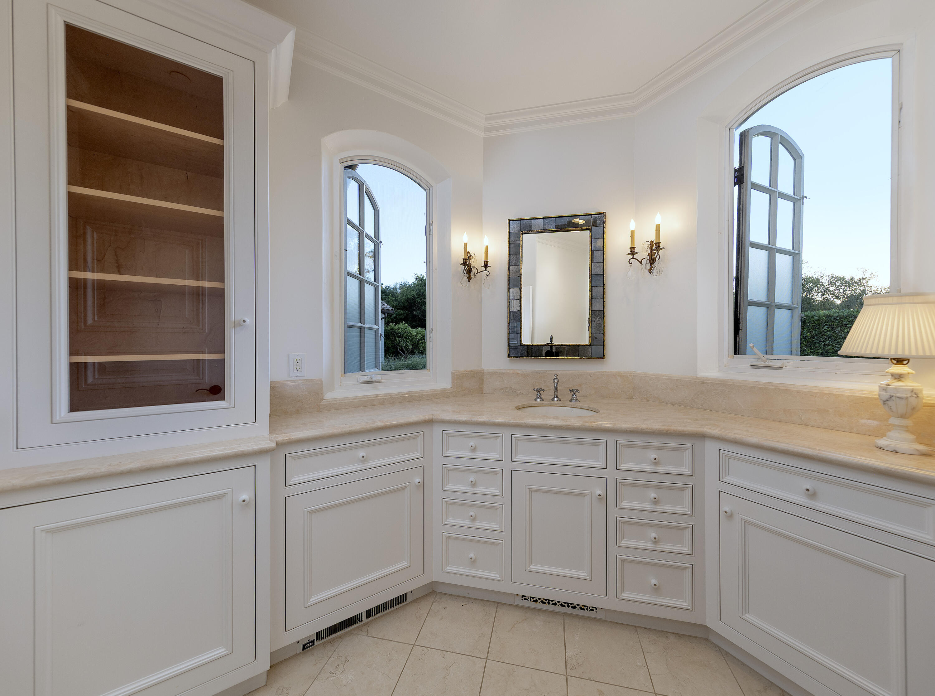 311 Meadowbrook Drive