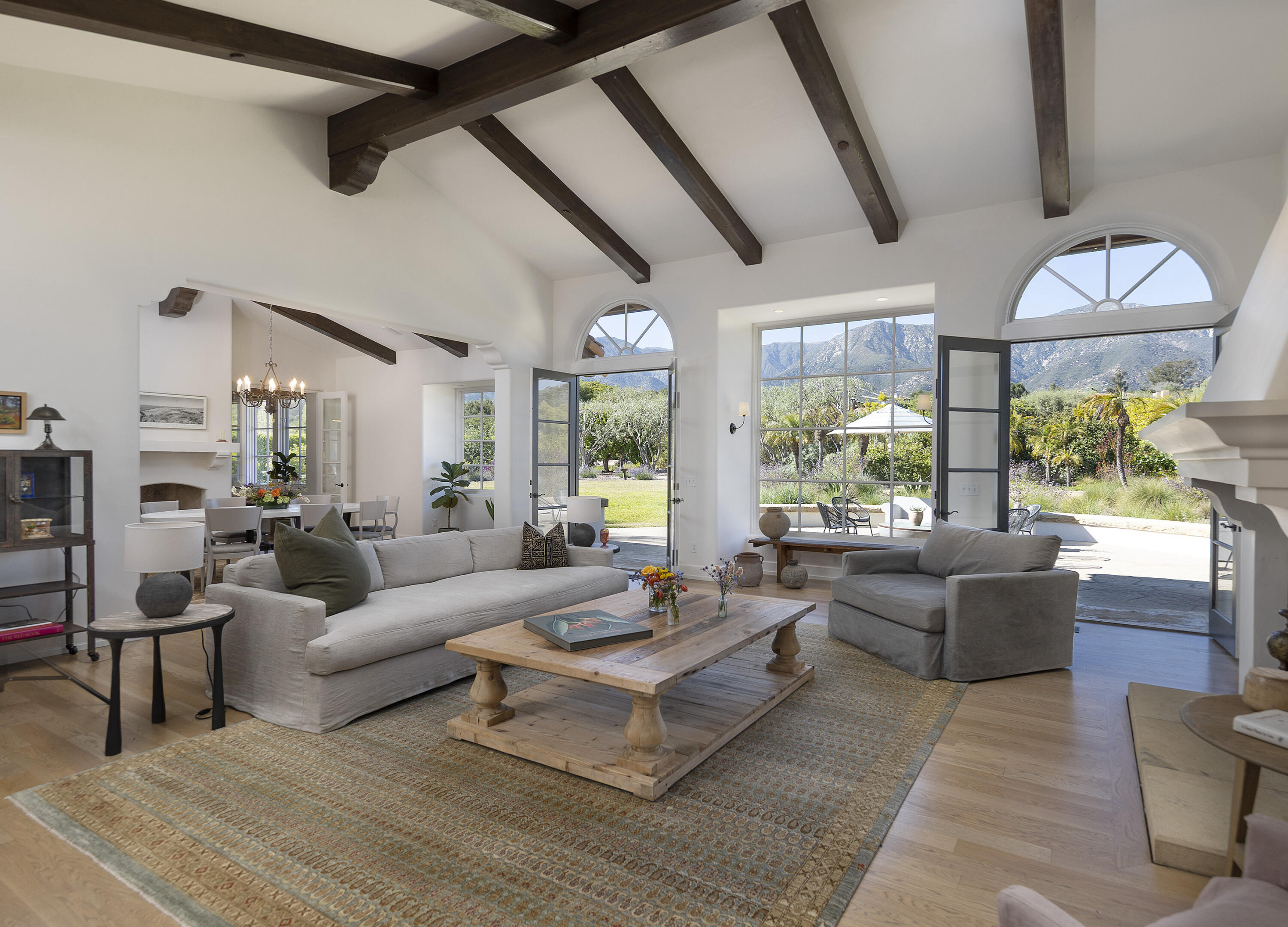 311 Meadowbrook Drive