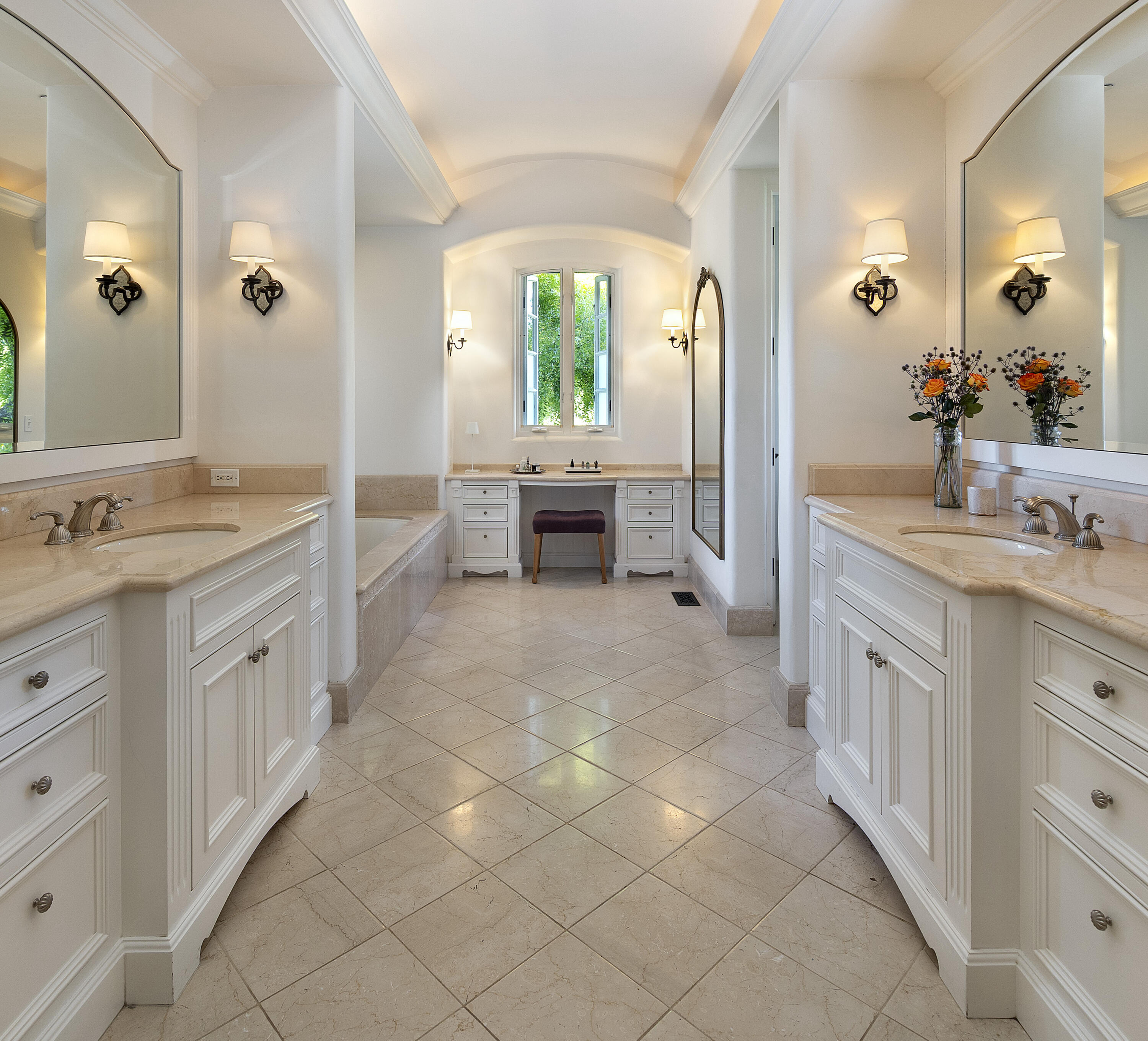 311 Meadowbrook Drive