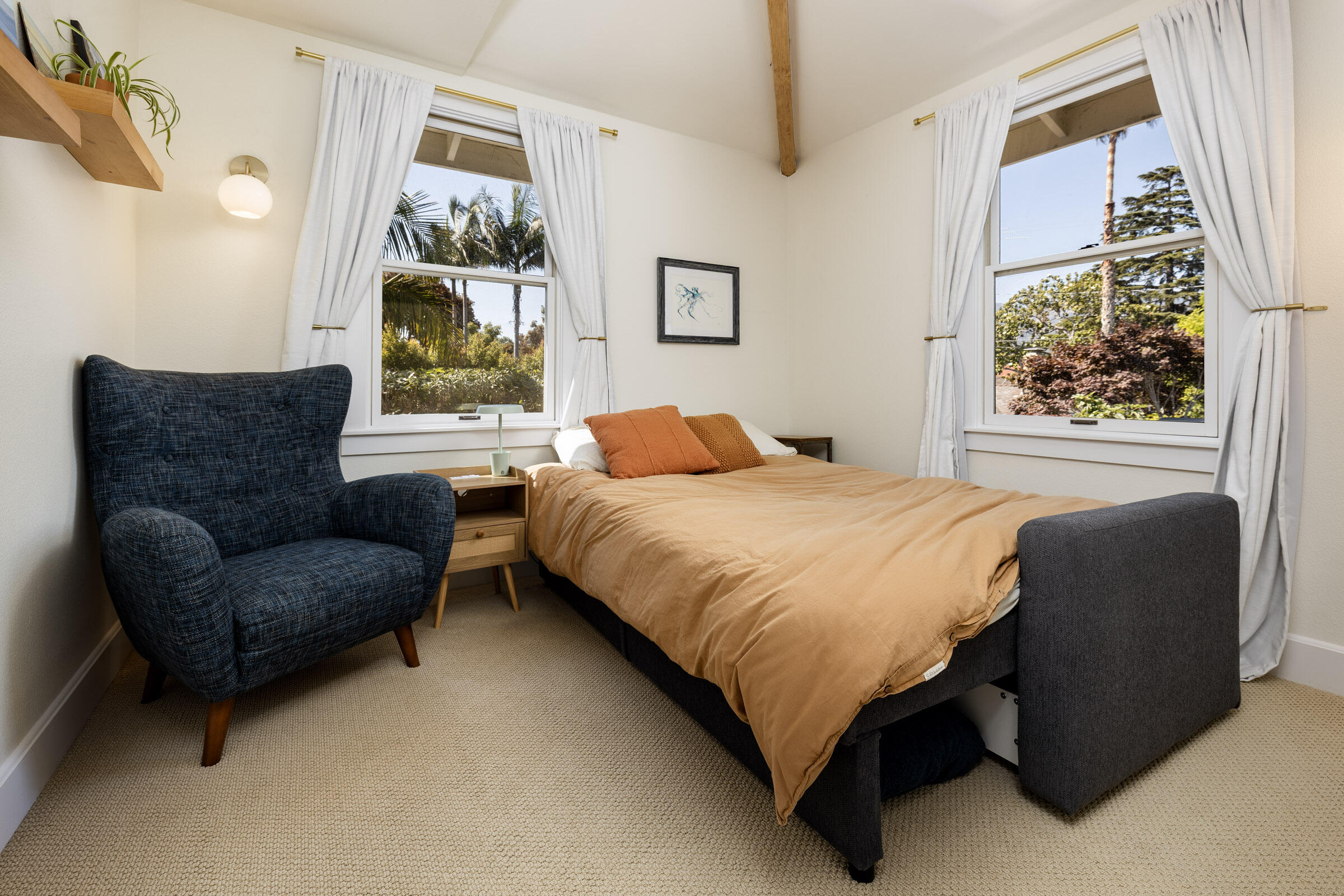 1819 San Andres Street, B