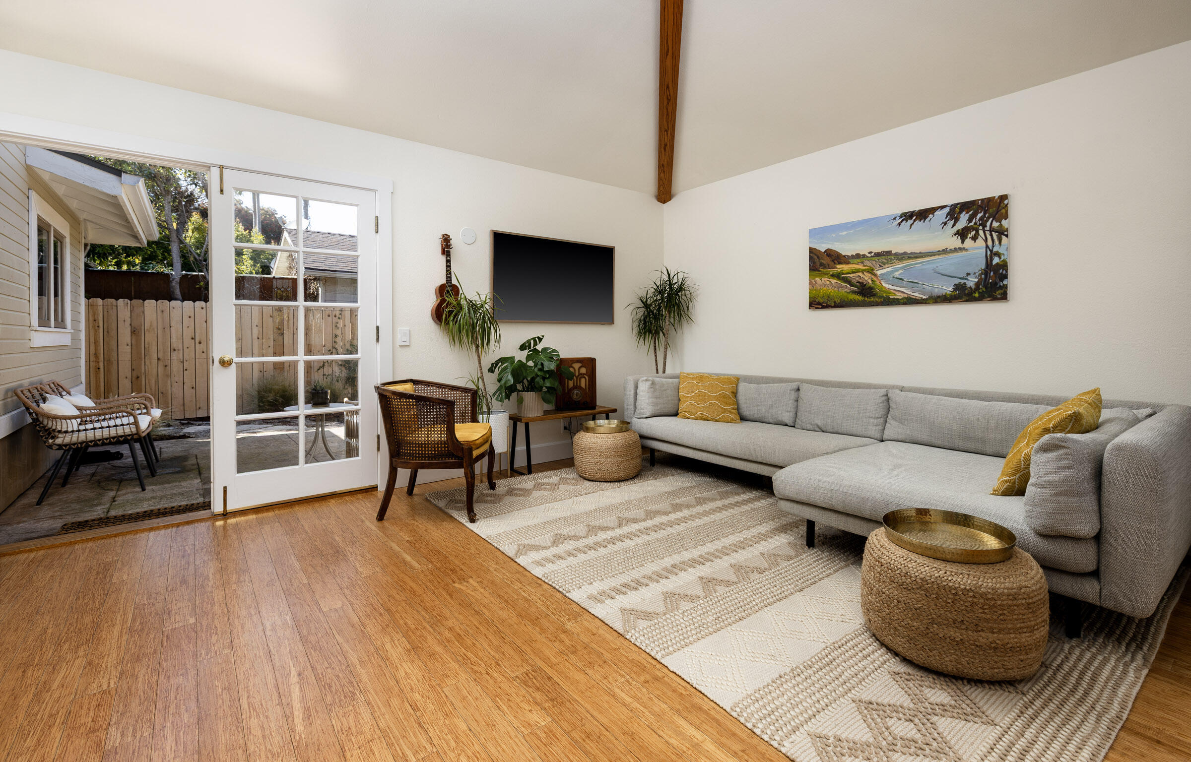 1819 San Andres Street, B